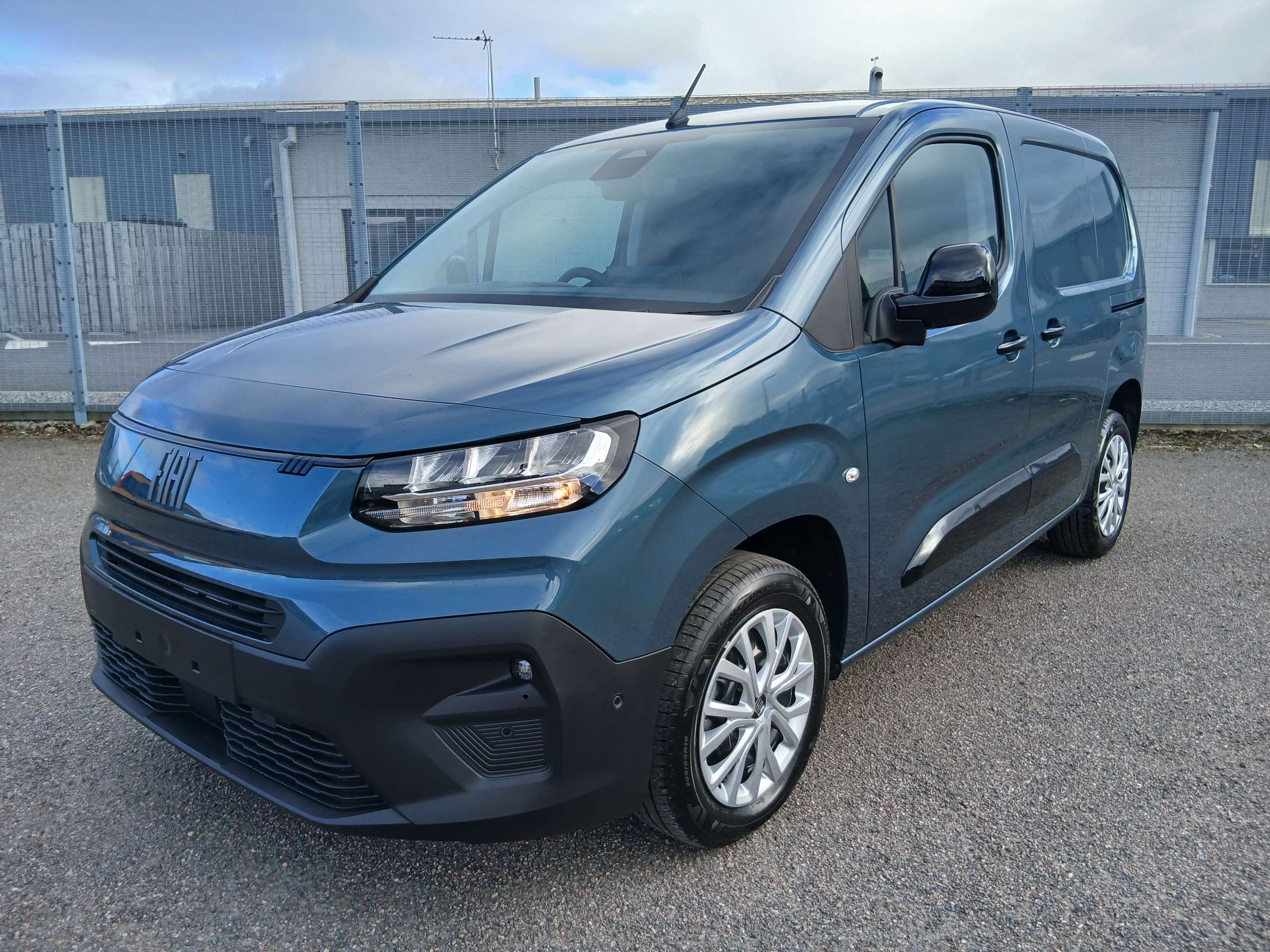 A 2026 FIAT DOBLO Primo 1.5 L1 SWB 1.5 Multijet A 2026 FIAT DOBLO Primo 1.5 L1 SWB 1.5 Multijet