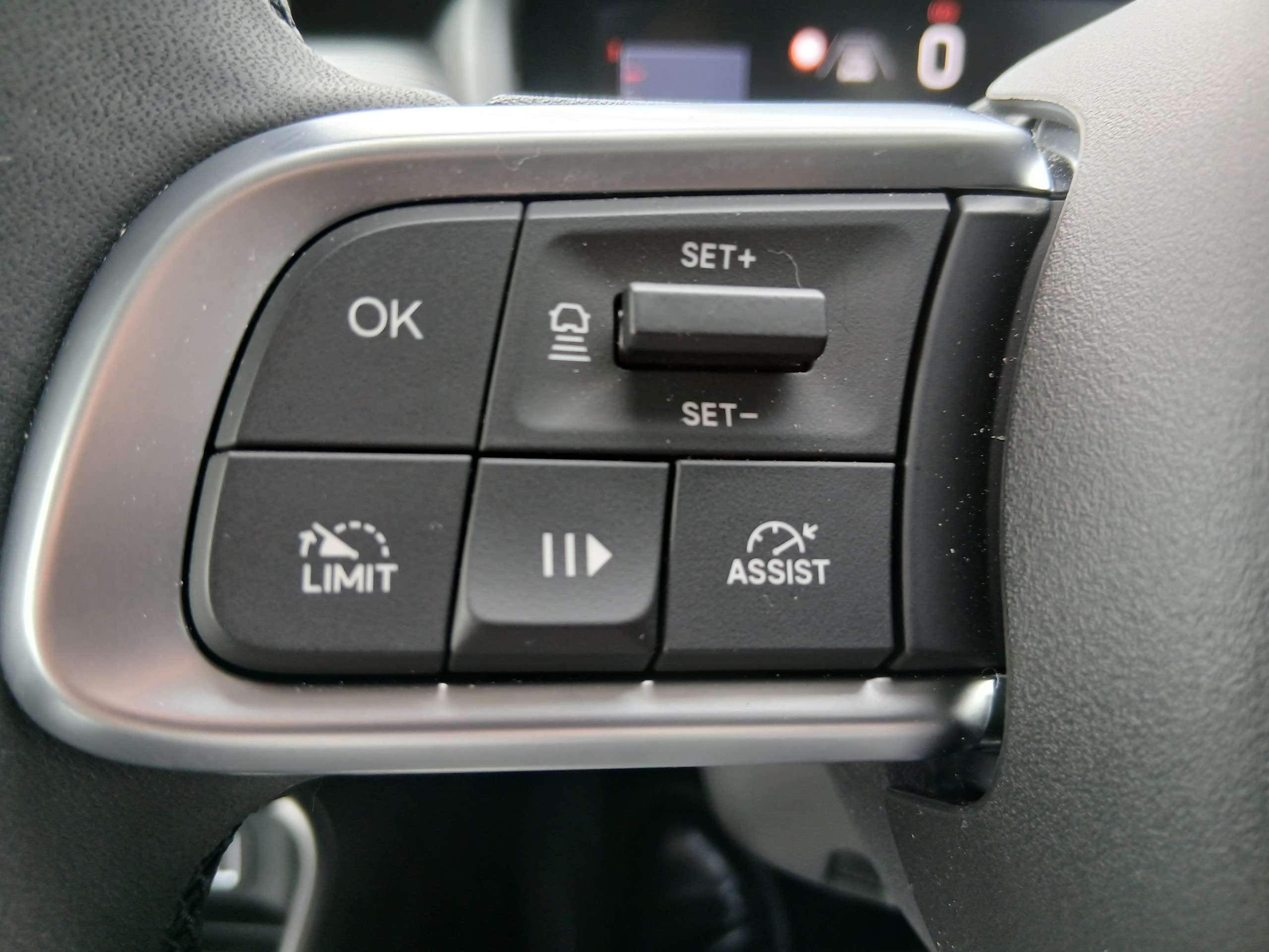 2024 JEEP AVENGER 2024 JEEP AVENGER
