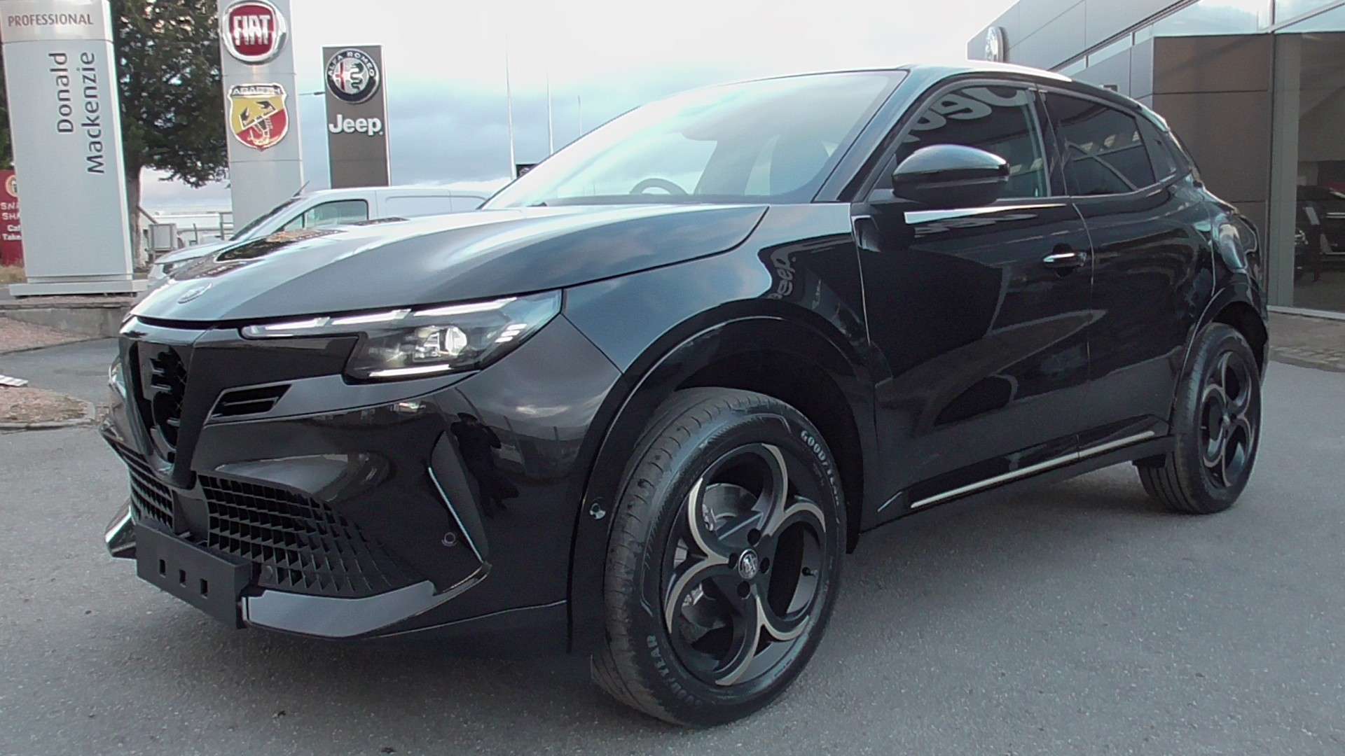 A 2026 ALFA ROMEO JUNIOR IBRIDA Intensa 136 Mild Hybrid A 2026 ALFA ROMEO JUNIOR IBRIDA Intensa 136 Mild Hybrid