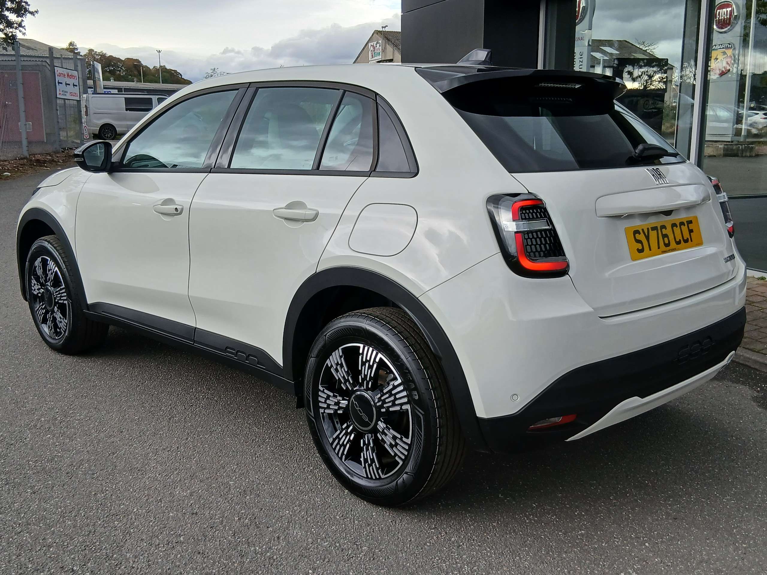 A 2026 FIAT 600 1.2 MHEV Icon 5dr Hybrid e-DCT Automatic A 2026 FIAT 600 1.2 MHEV Icon 5dr Hybrid e-DCT Automatic