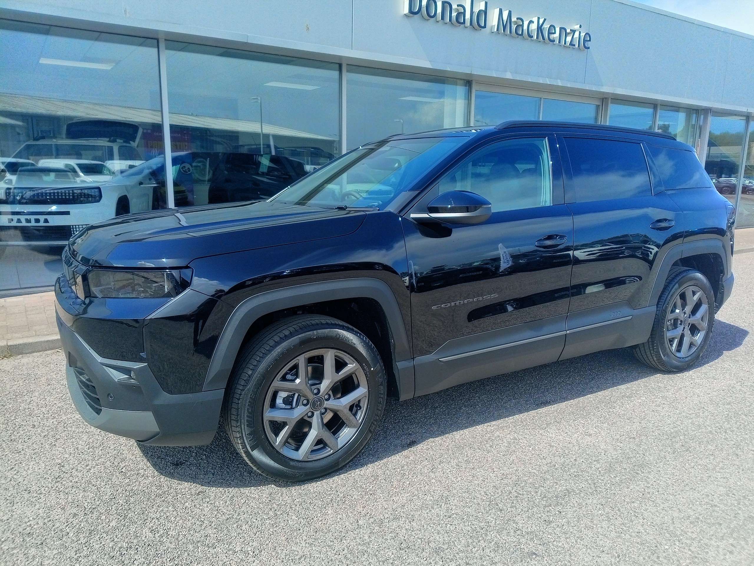A 2026 JEEP COMPASS 1.2e - Hybrid 1st Edition 5Dr Automatic DCT A 2026 JEEP COMPASS 1.2e - Hybrid 1st Edition 5Dr Automatic DCT