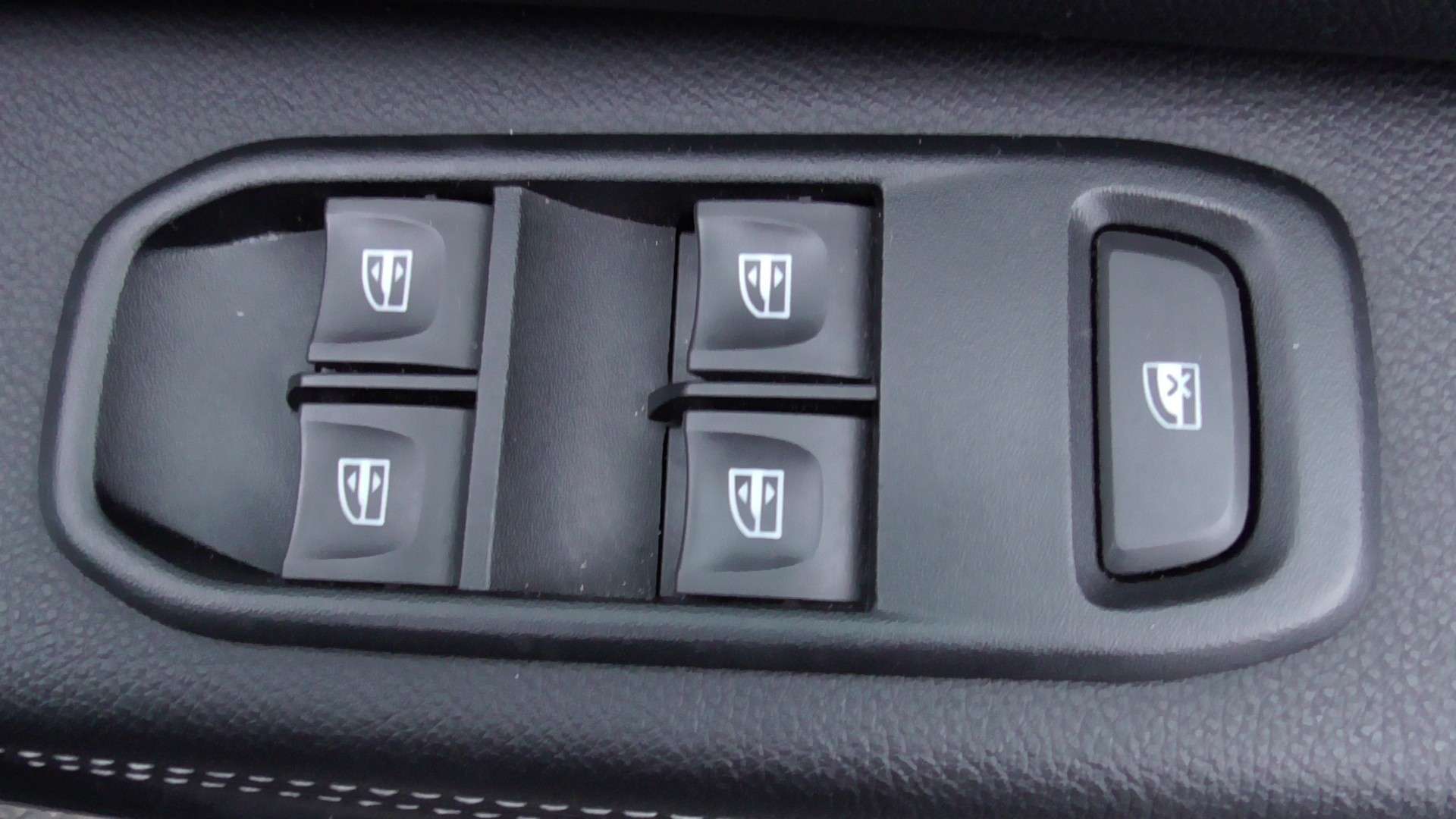 2019 DACIA DUSTER 2019 DACIA DUSTER