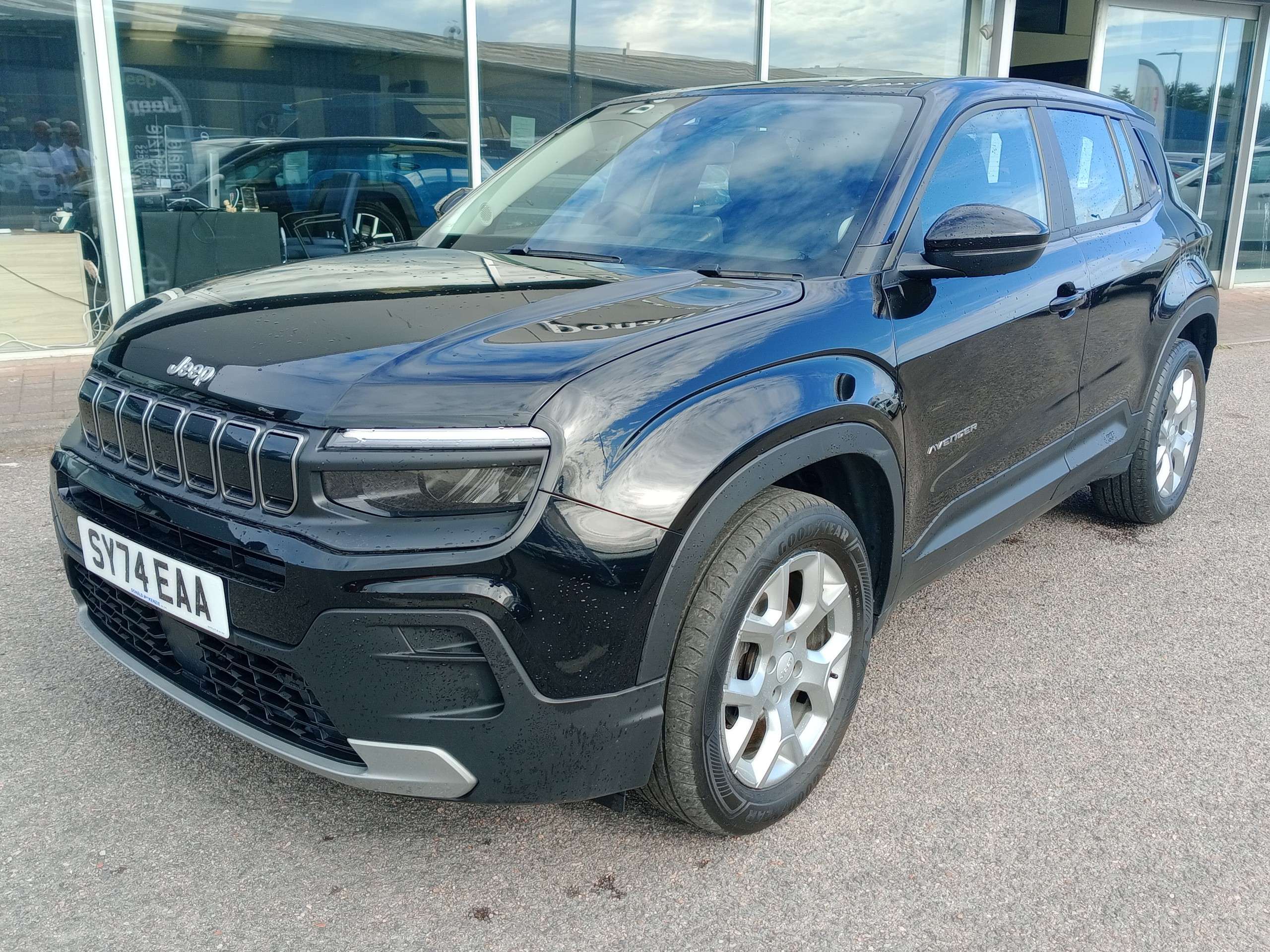 A 2024 JEEP AVENGER 1.2 Altitude 5dr A 2024 JEEP AVENGER 1.2 Altitude 5dr