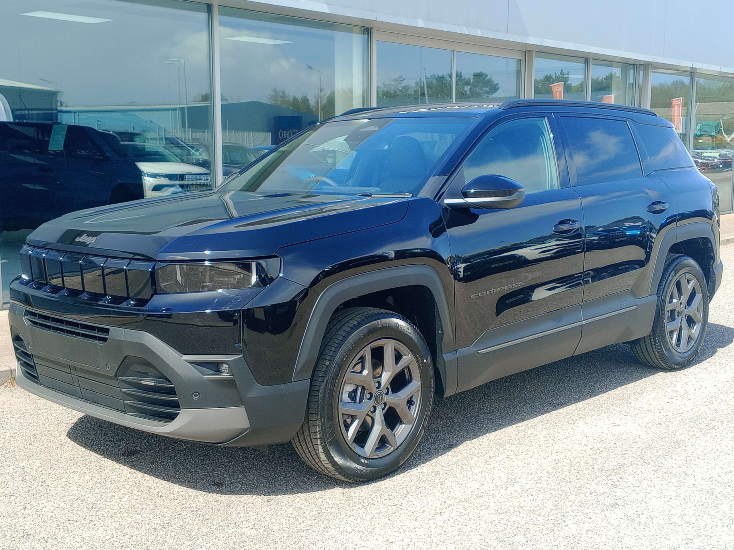 A 2026 JEEP COMPASS 1.2e - Hybrid 1st Edition 5Dr Automatic DCT A 2026 JEEP COMPASS 1.2e - Hybrid 1st Edition 5Dr Automatic DCT