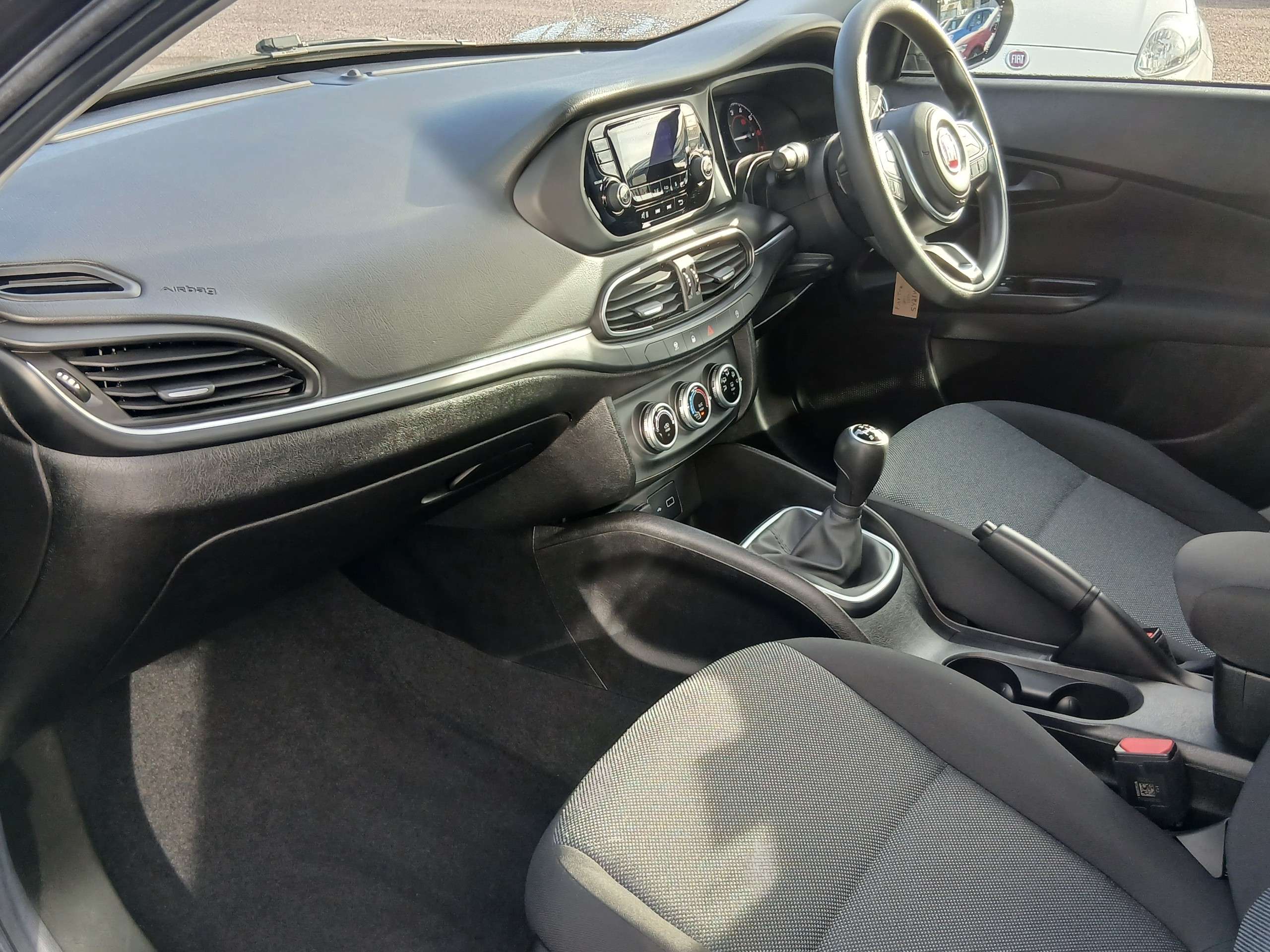 2021 FIAT TIPO 2021 FIAT TIPO