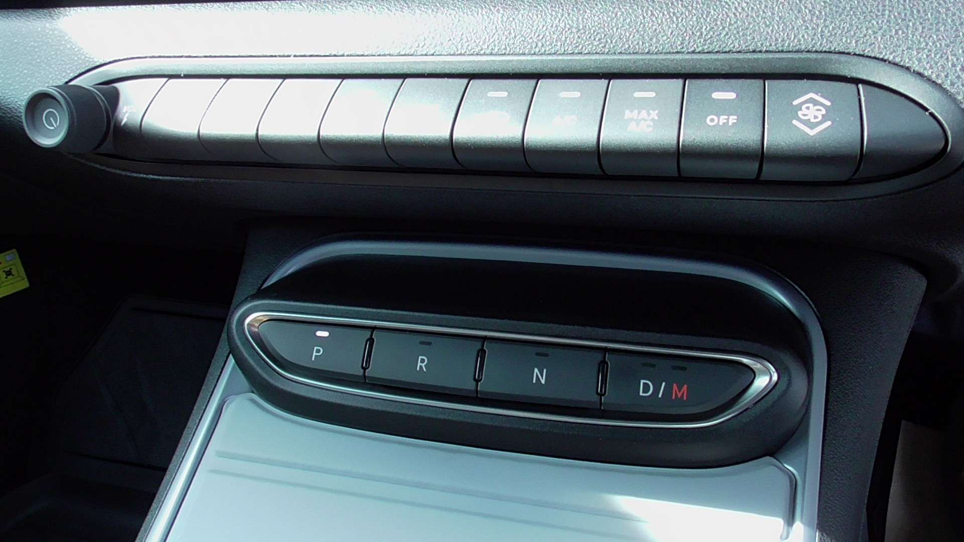 null JEEP AVENGER null JEEP AVENGER