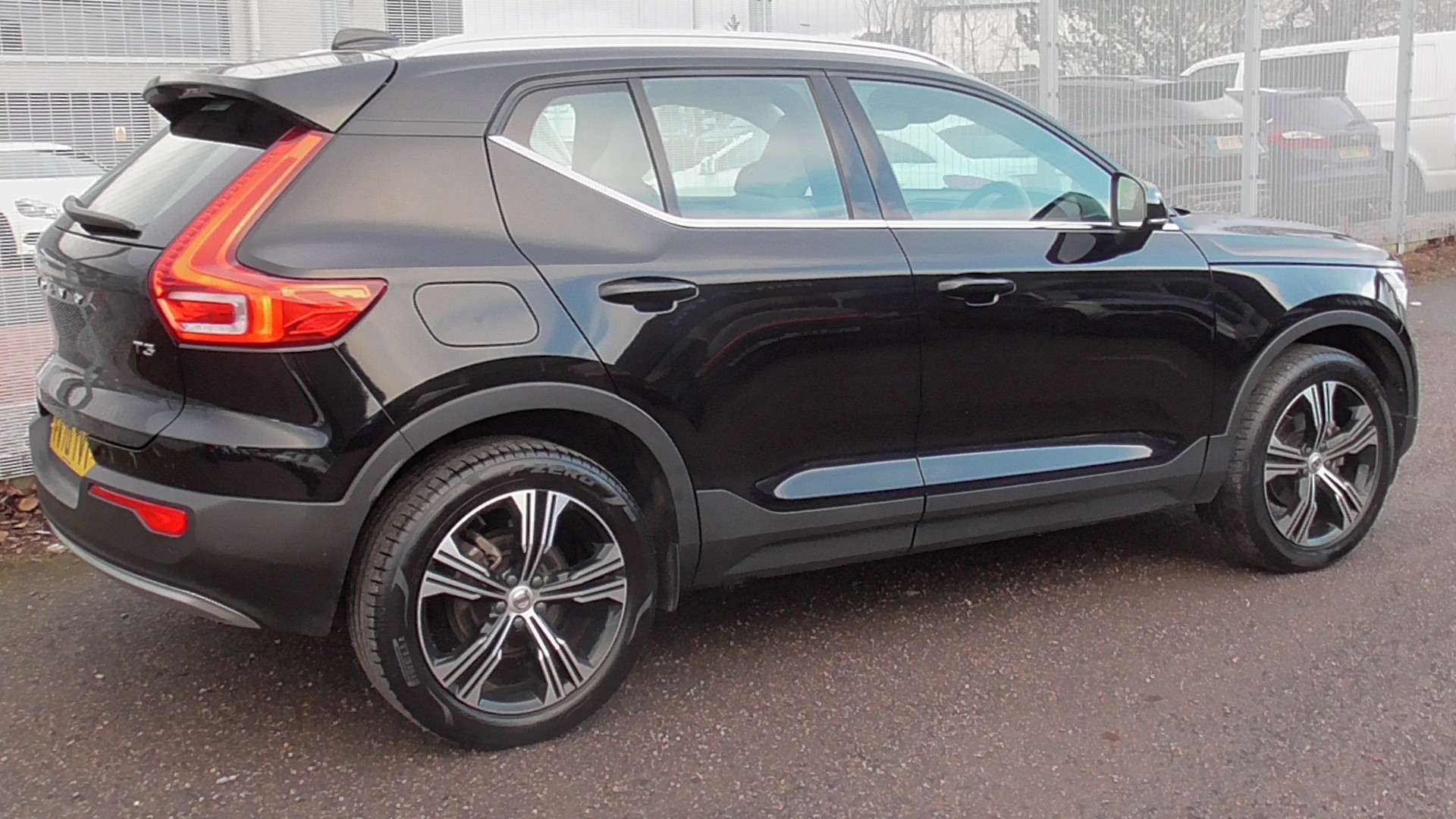 2020 VOLVO XC40 2020 VOLVO XC40