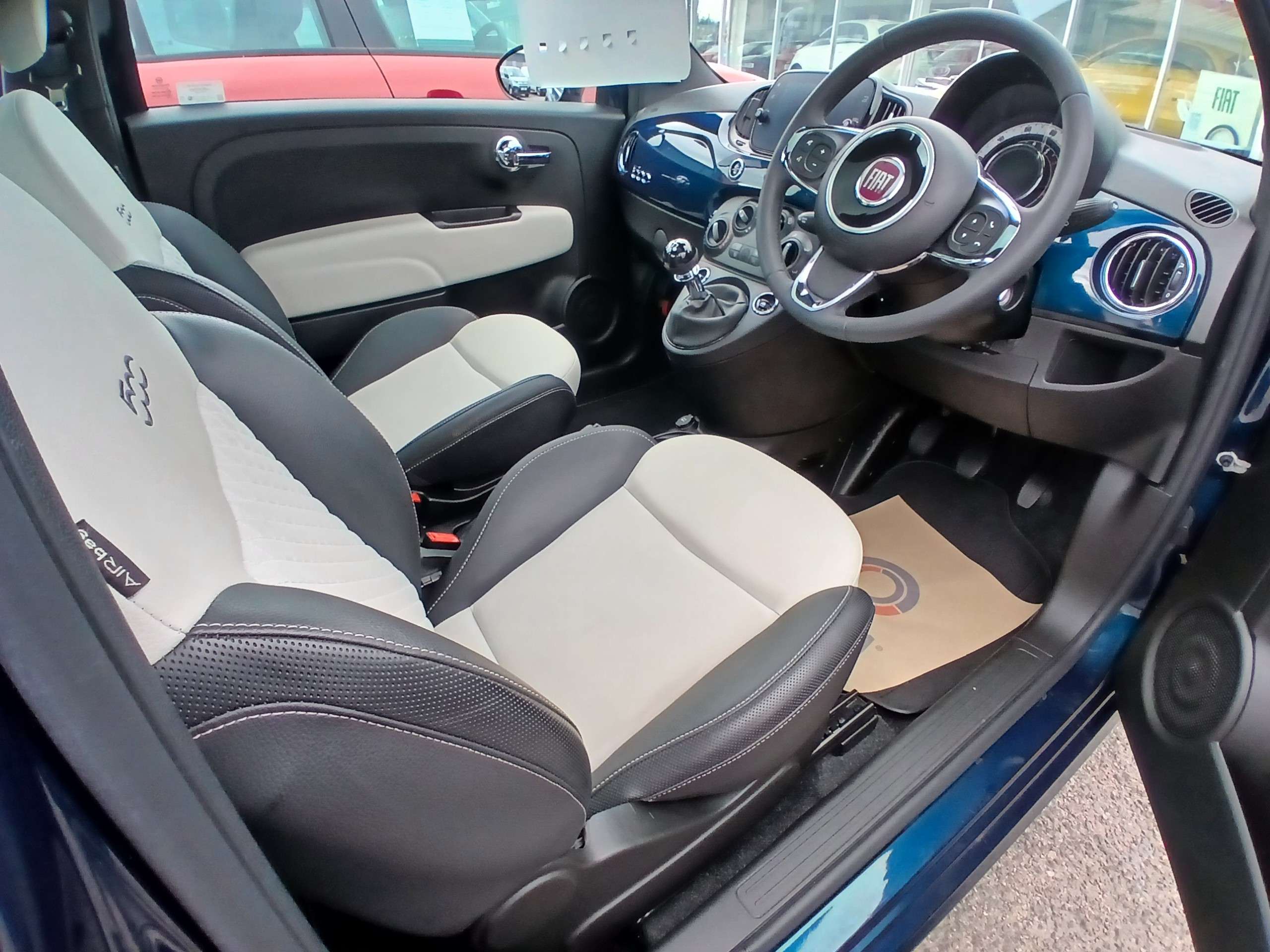 2022 FIAT 500 2022 FIAT 500