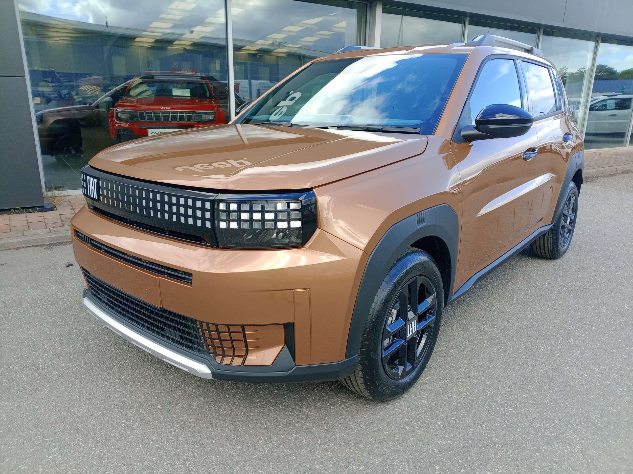 A 2026 FIAT GRAND PANDA Icon Hybrid 100 hp Automatic 5 Dr A 2026 FIAT GRAND PANDA Icon Hybrid 100 hp Automatic 5 Dr