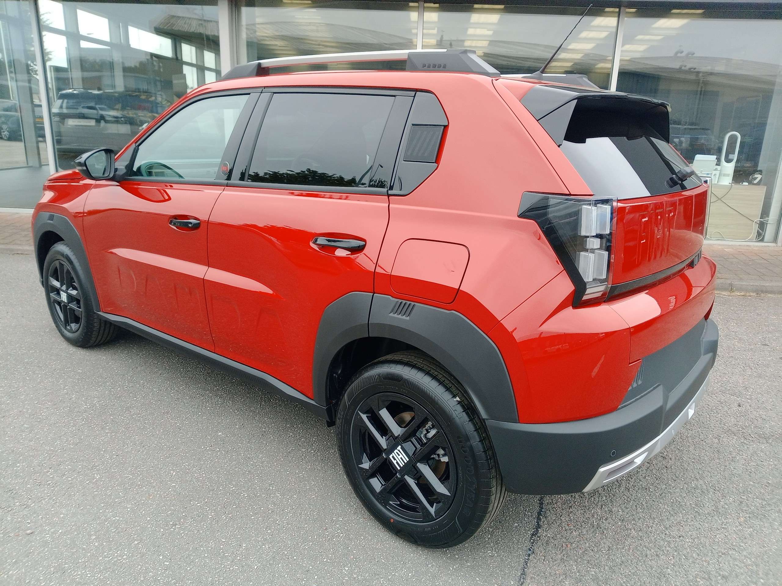 A 2026 FIAT GRAND PANDA Icon Hybrid 100 hp Automatic 5 Dr A 2026 FIAT GRAND PANDA Icon Hybrid 100 hp Automatic 5 Dr