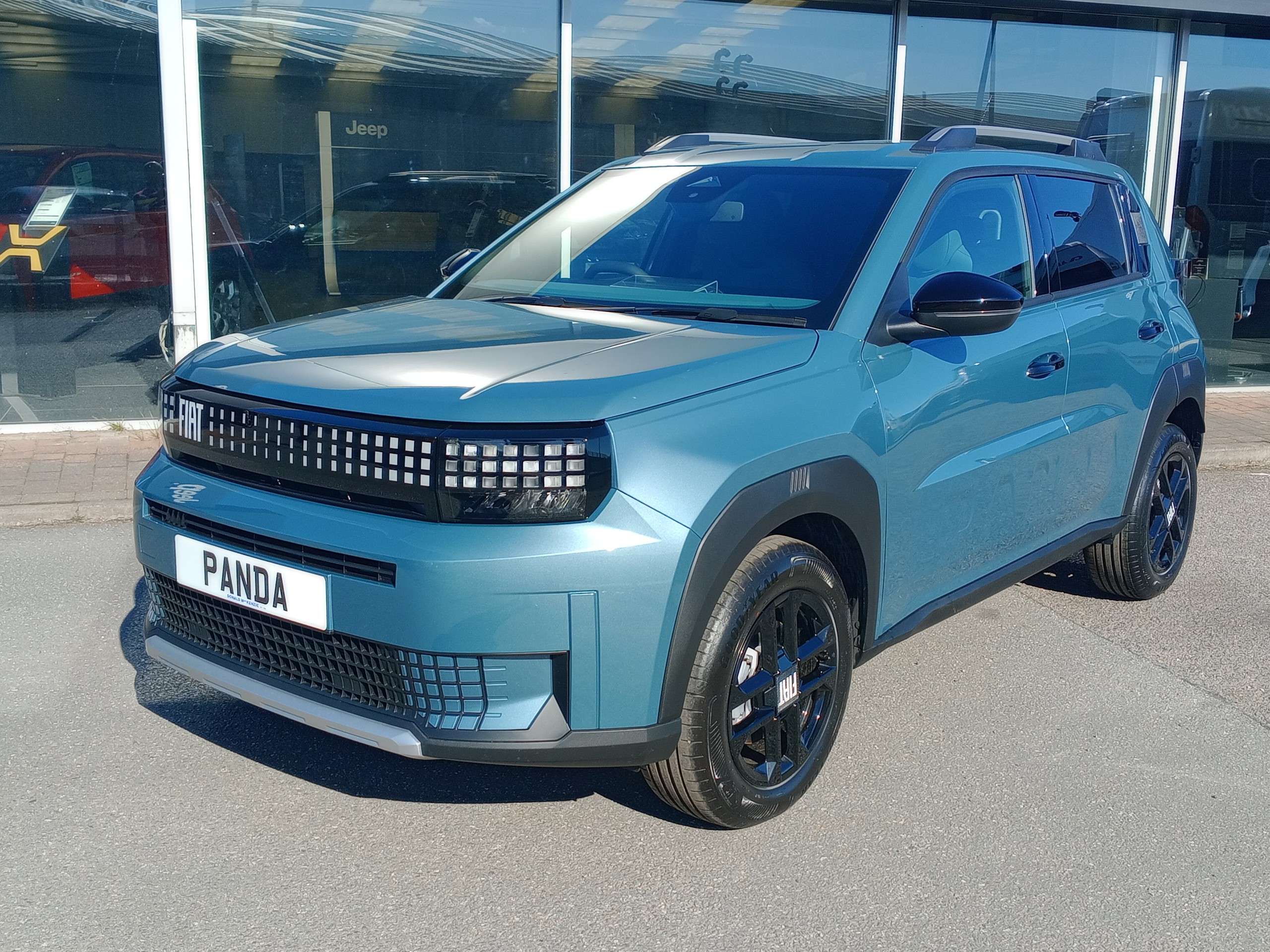 A 2026 FIAT GRAND PANDA Icon Hybrid 100 hp Automatic 5 Dr A 2026 FIAT GRAND PANDA Icon Hybrid 100 hp Automatic 5 Dr