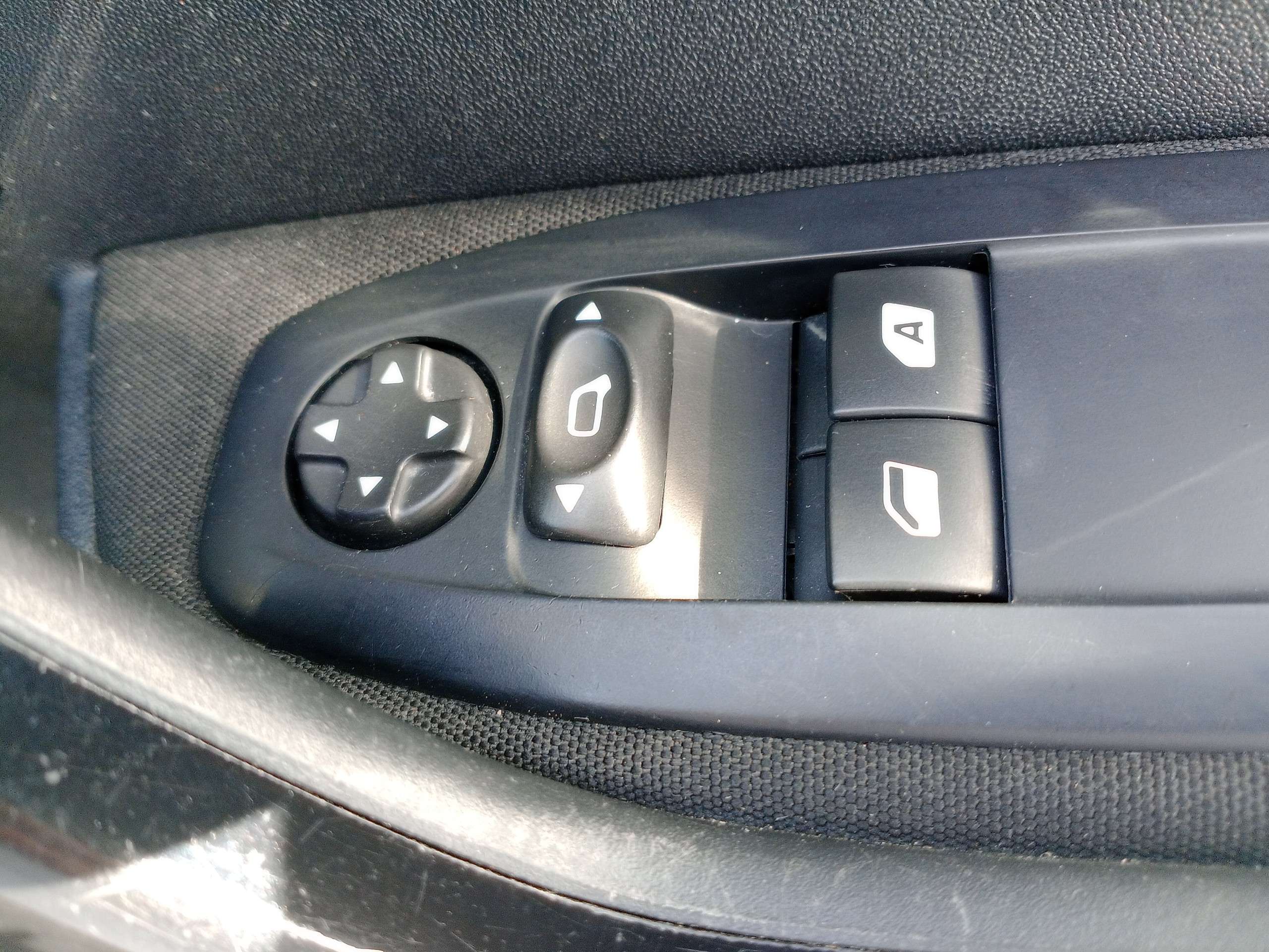 2016 PEUGEOT 208 2016 PEUGEOT 208