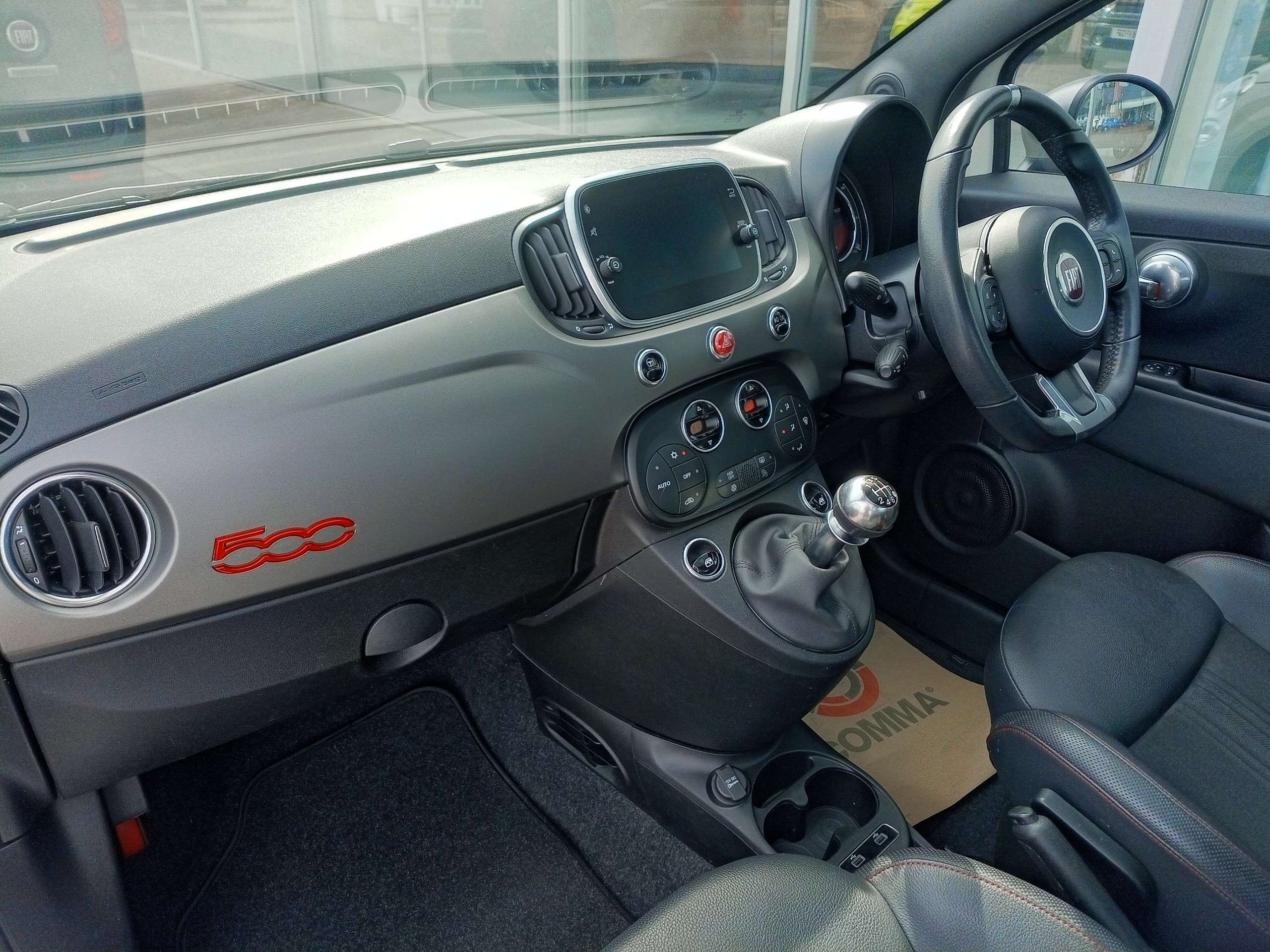 2021 FIAT 500 2021 FIAT 500