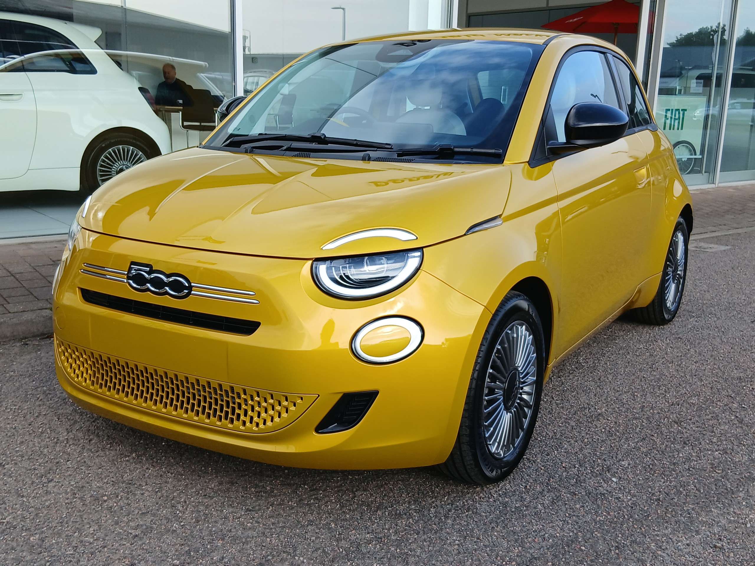 A 2026 FIAT 500 Icon A 2026 FIAT 500 Icon
