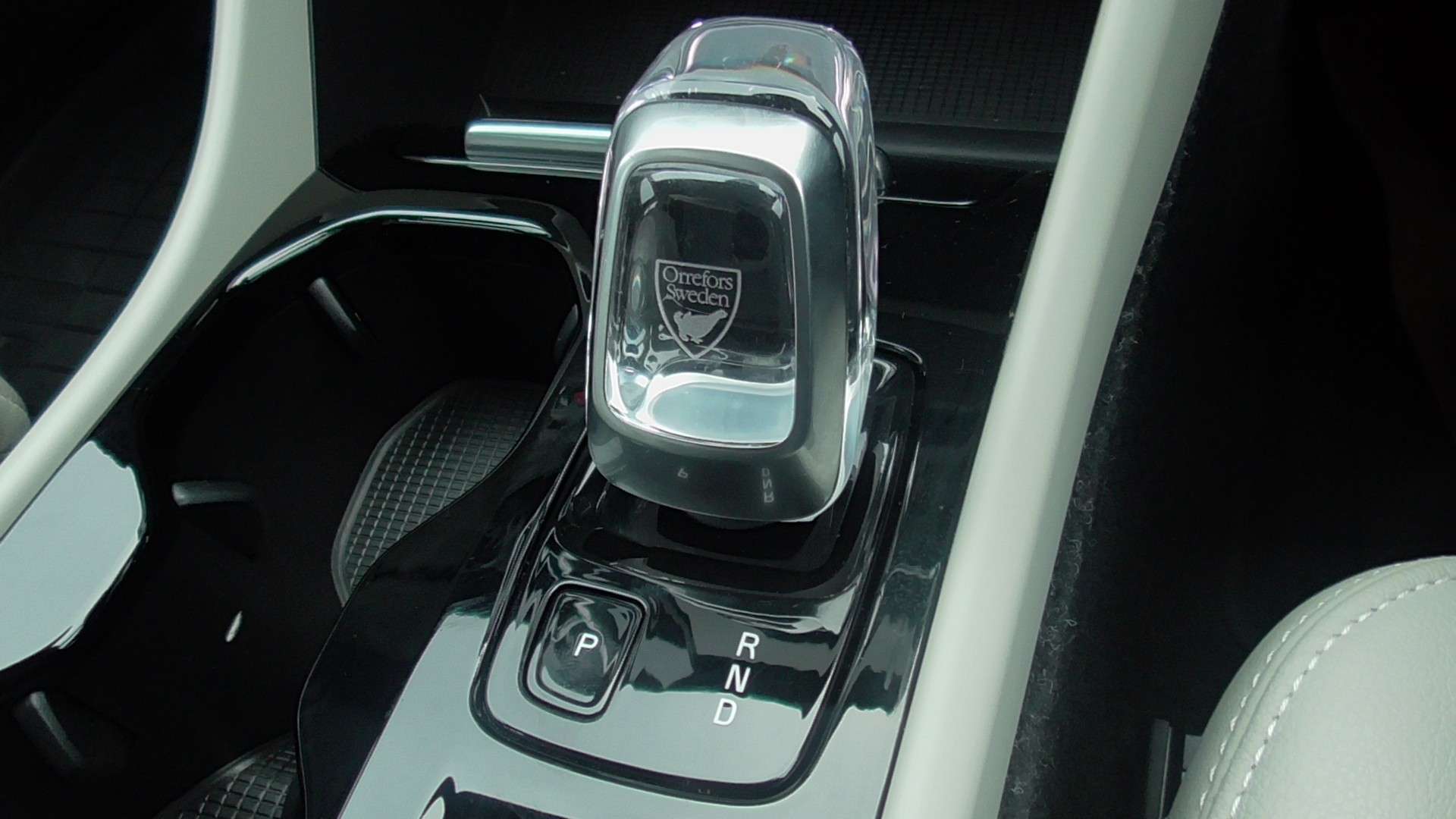 2020 VOLVO XC40 2020 VOLVO XC40