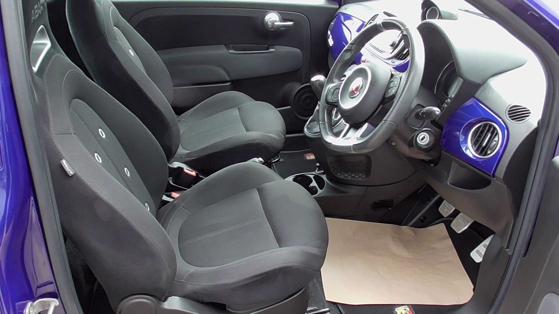 2016 ABARTH 595 2016 ABARTH 595