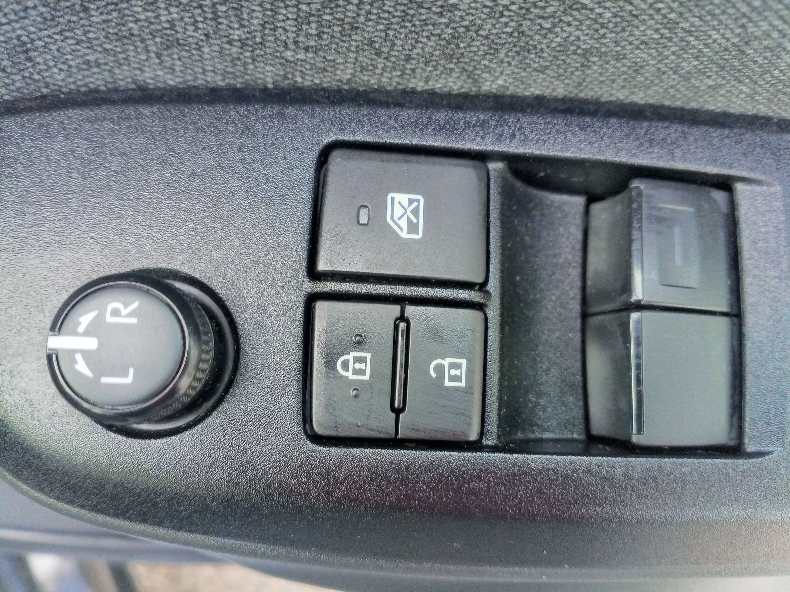 2021 TOYOTA YARIS 2021 TOYOTA YARIS