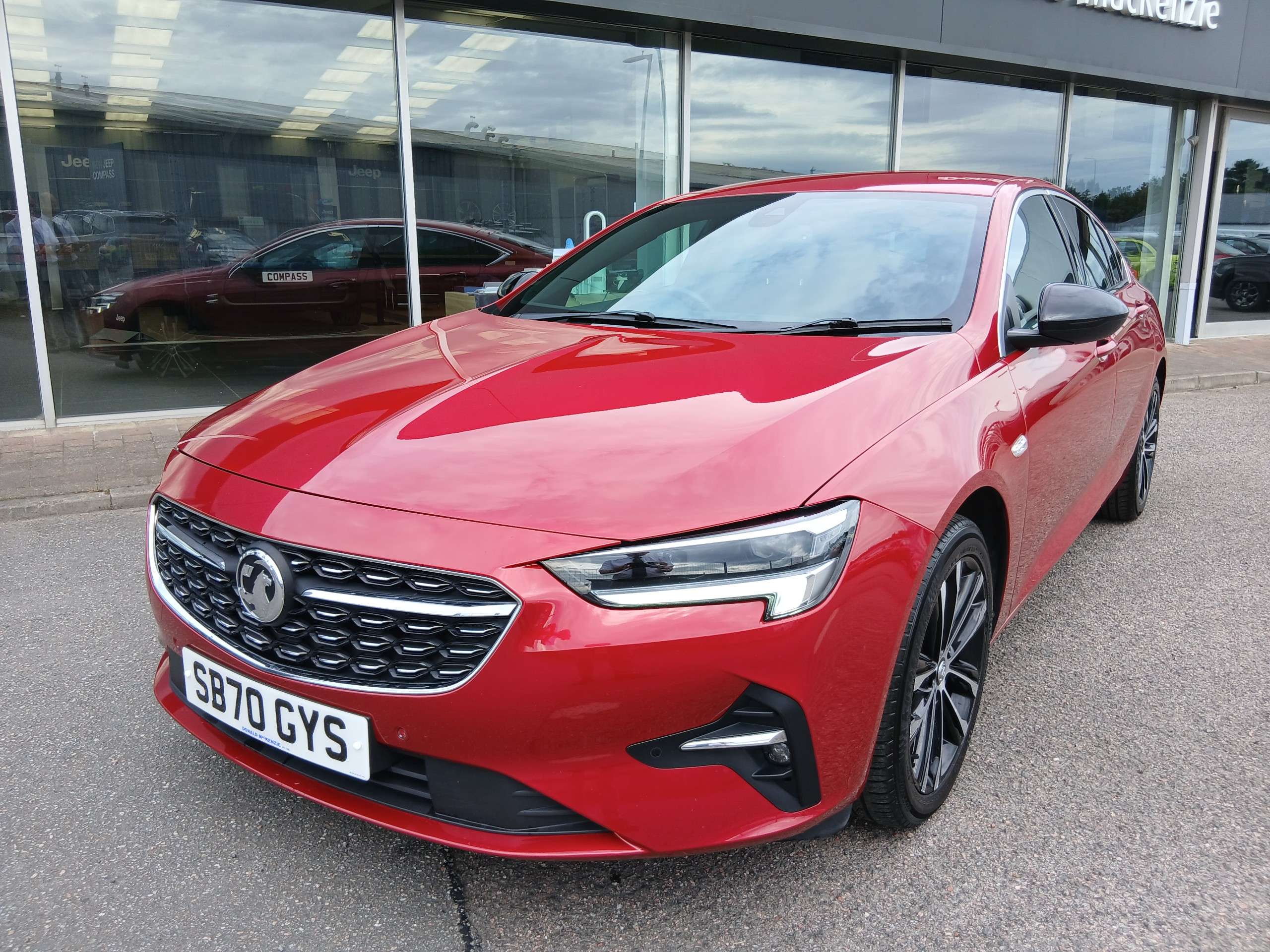 A 2020 VAUXHALL INSIGNIA 1.5 Turbo D Ultimate Nav Grand Sport 5dr A 2020 VAUXHALL INSIGNIA 1.5 Turbo D Ultimate Nav Grand Sport 5dr