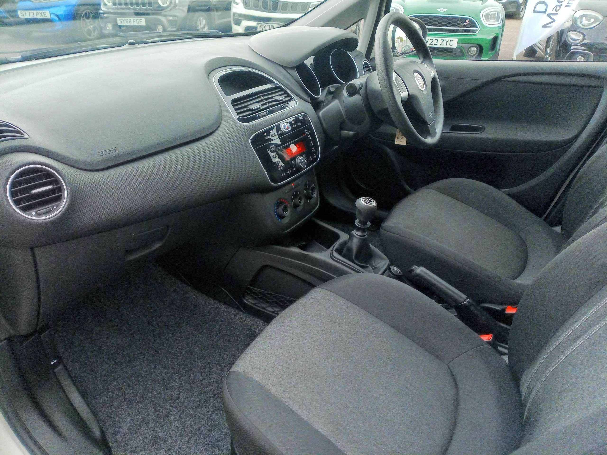 2016 FIAT PUNTO 2016 FIAT PUNTO