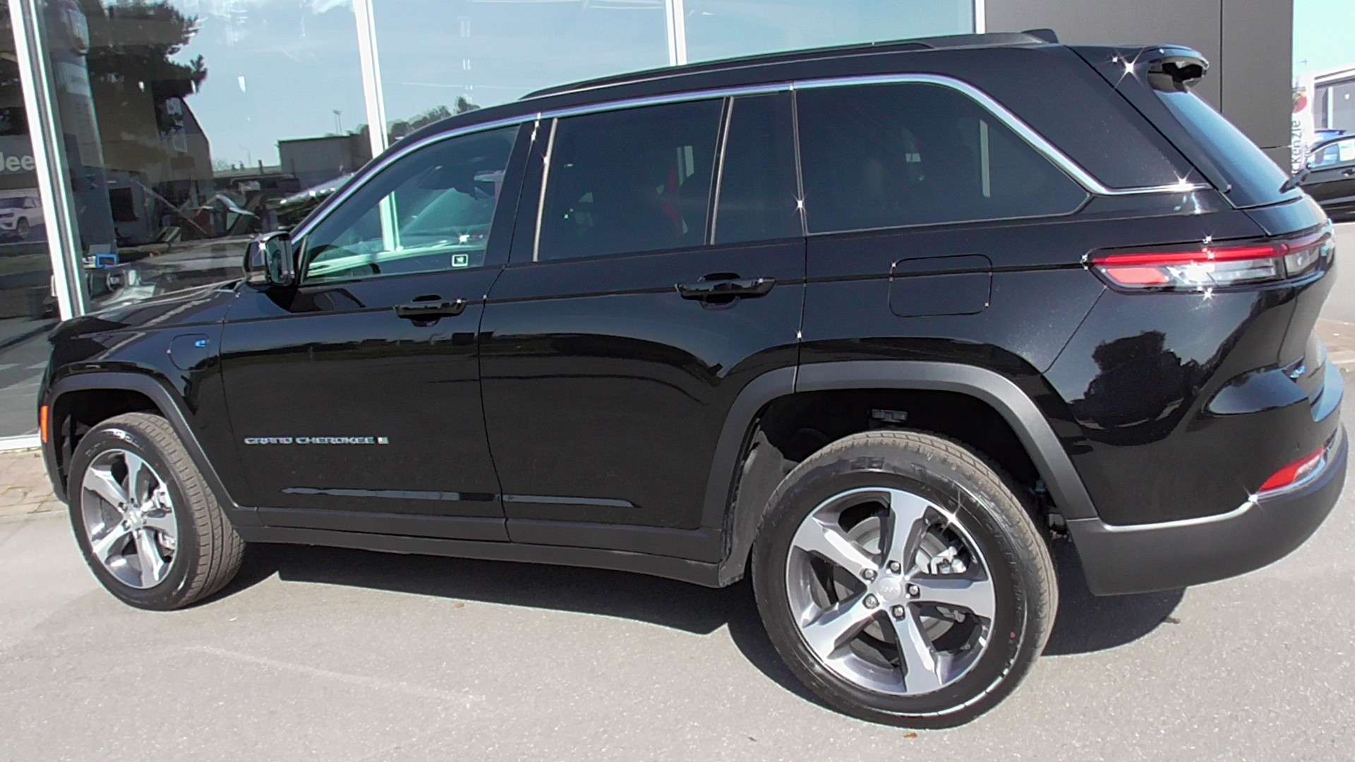 A null JEEP GRAND CHEROKEE Limited Phev A null JEEP GRAND CHEROKEE Limited Phev
