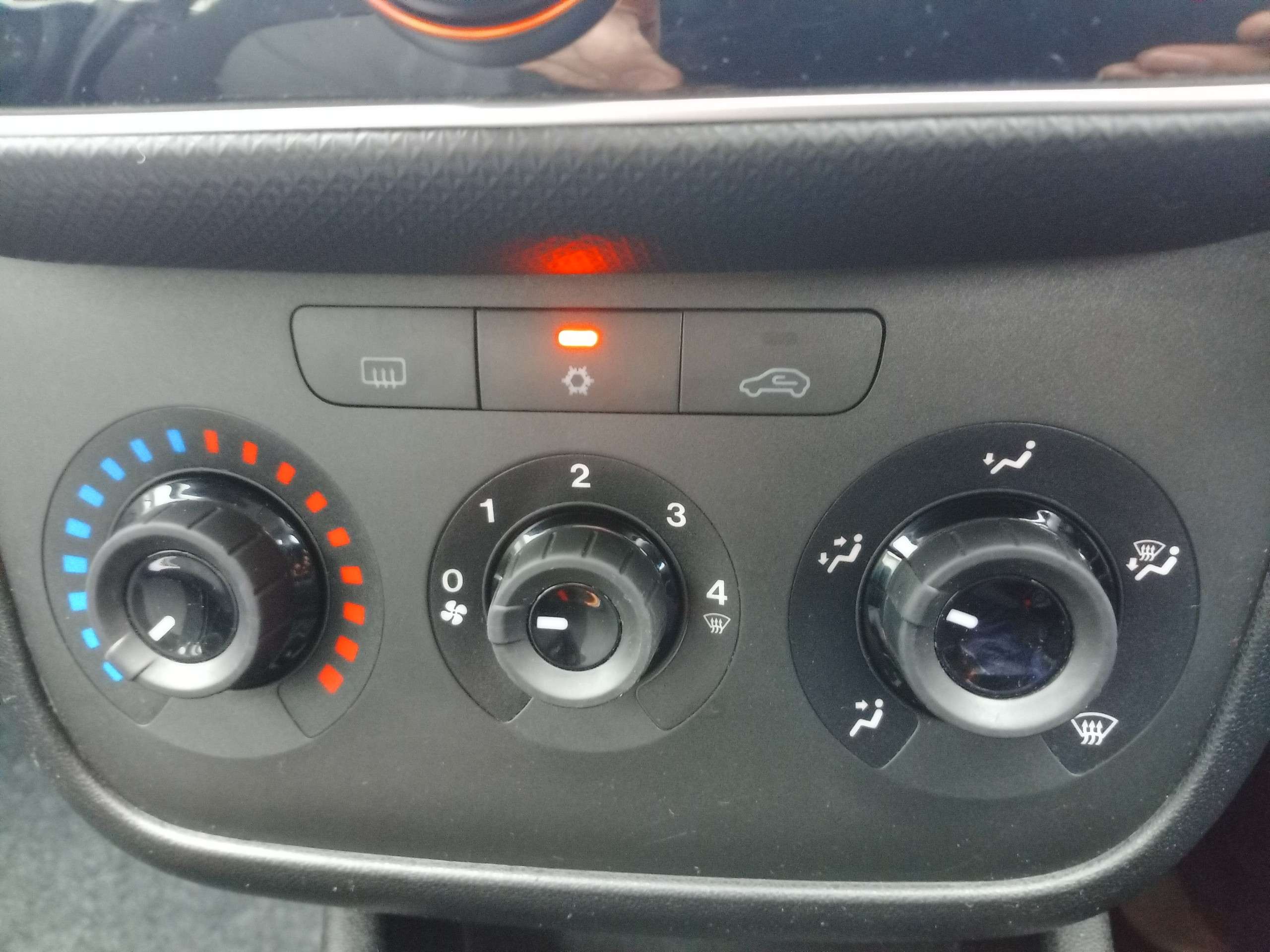 2016 FIAT PUNTO 2016 FIAT PUNTO