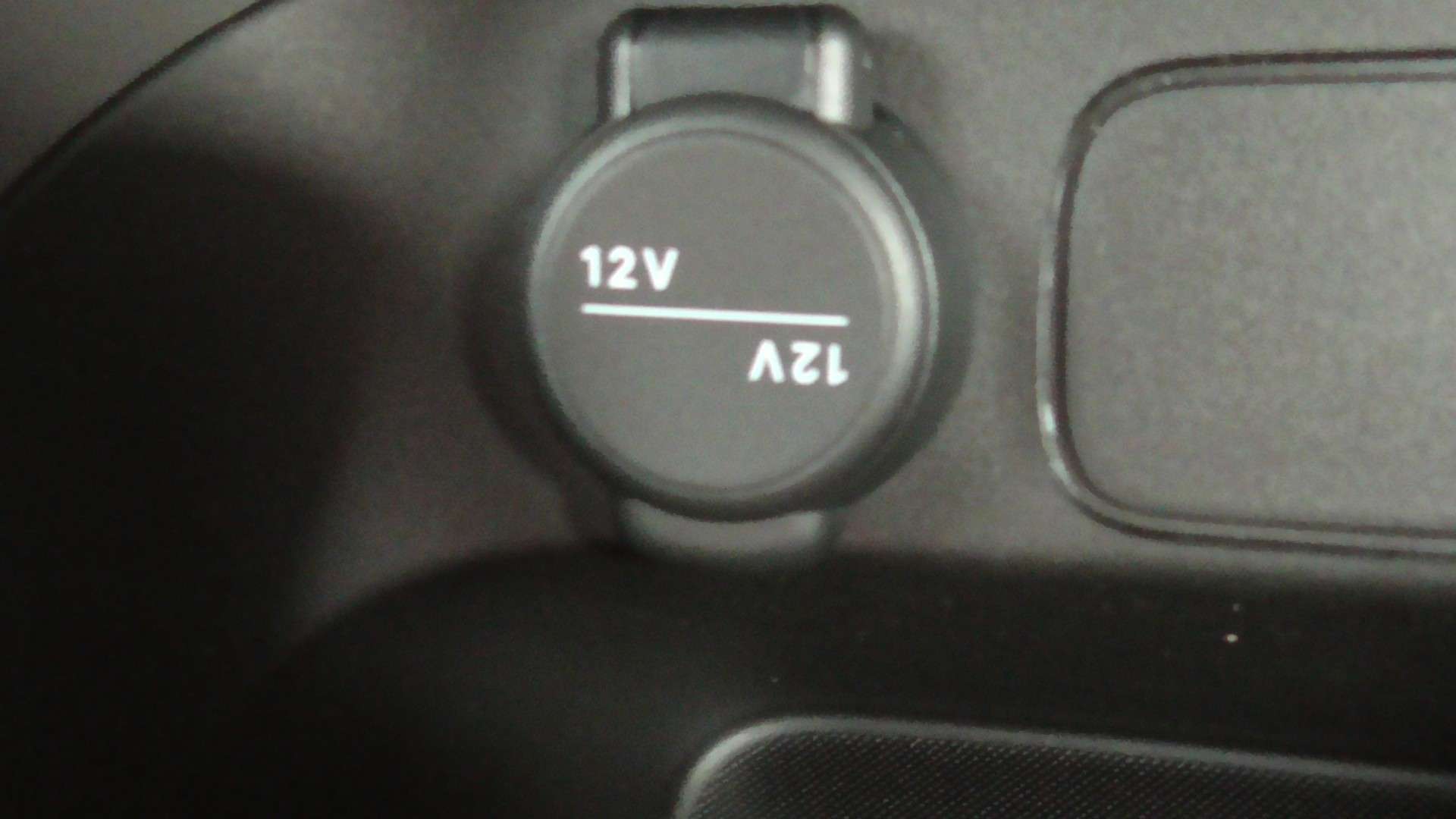 null JEEP AVENGER null JEEP AVENGER