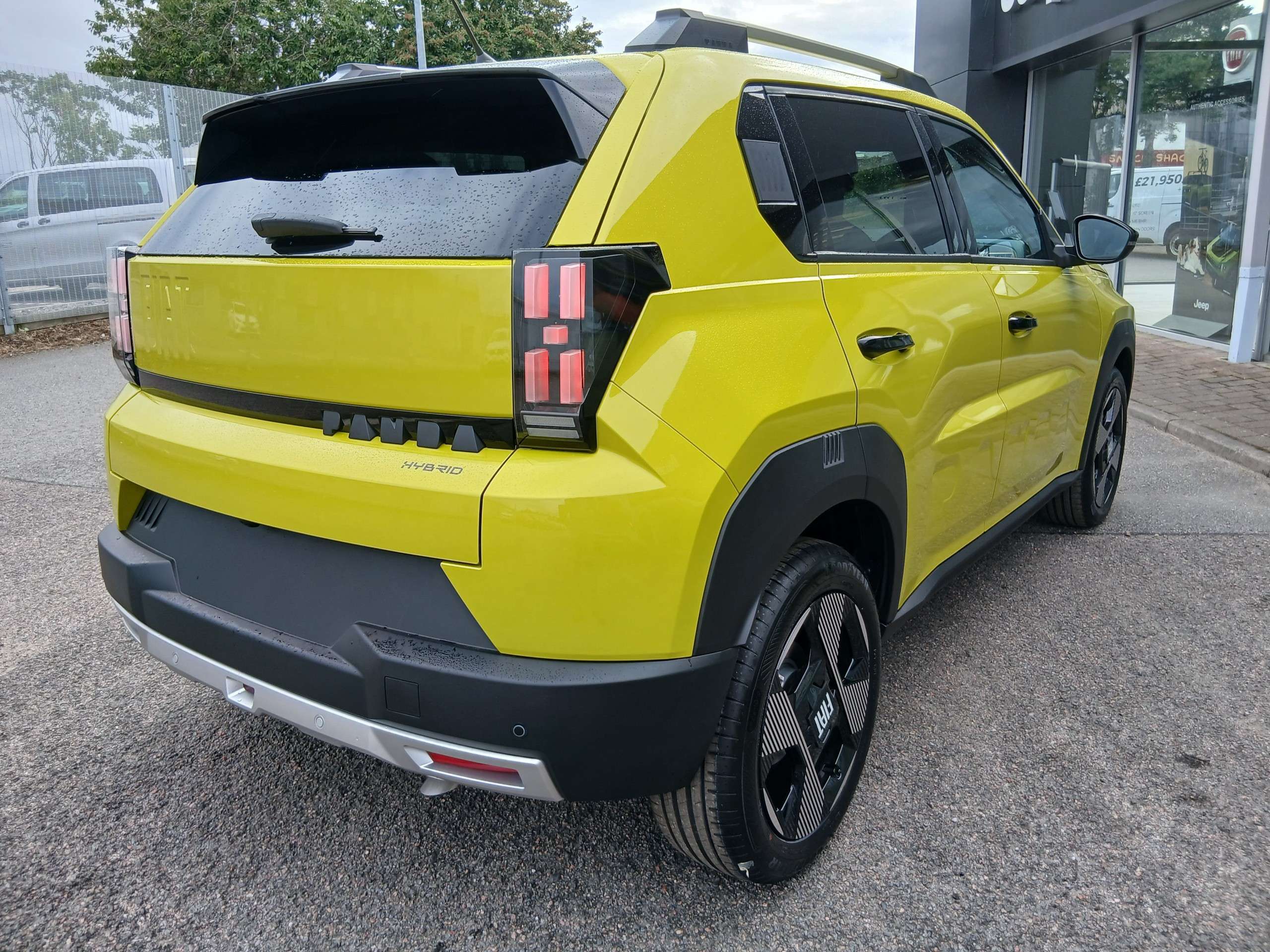 A 2026 FIAT GRAND PANDA La Prima Hybrid 100 hp Automatic 5 Dr A 2026 FIAT GRAND PANDA La Prima Hybrid 100 hp Automatic 5 Dr