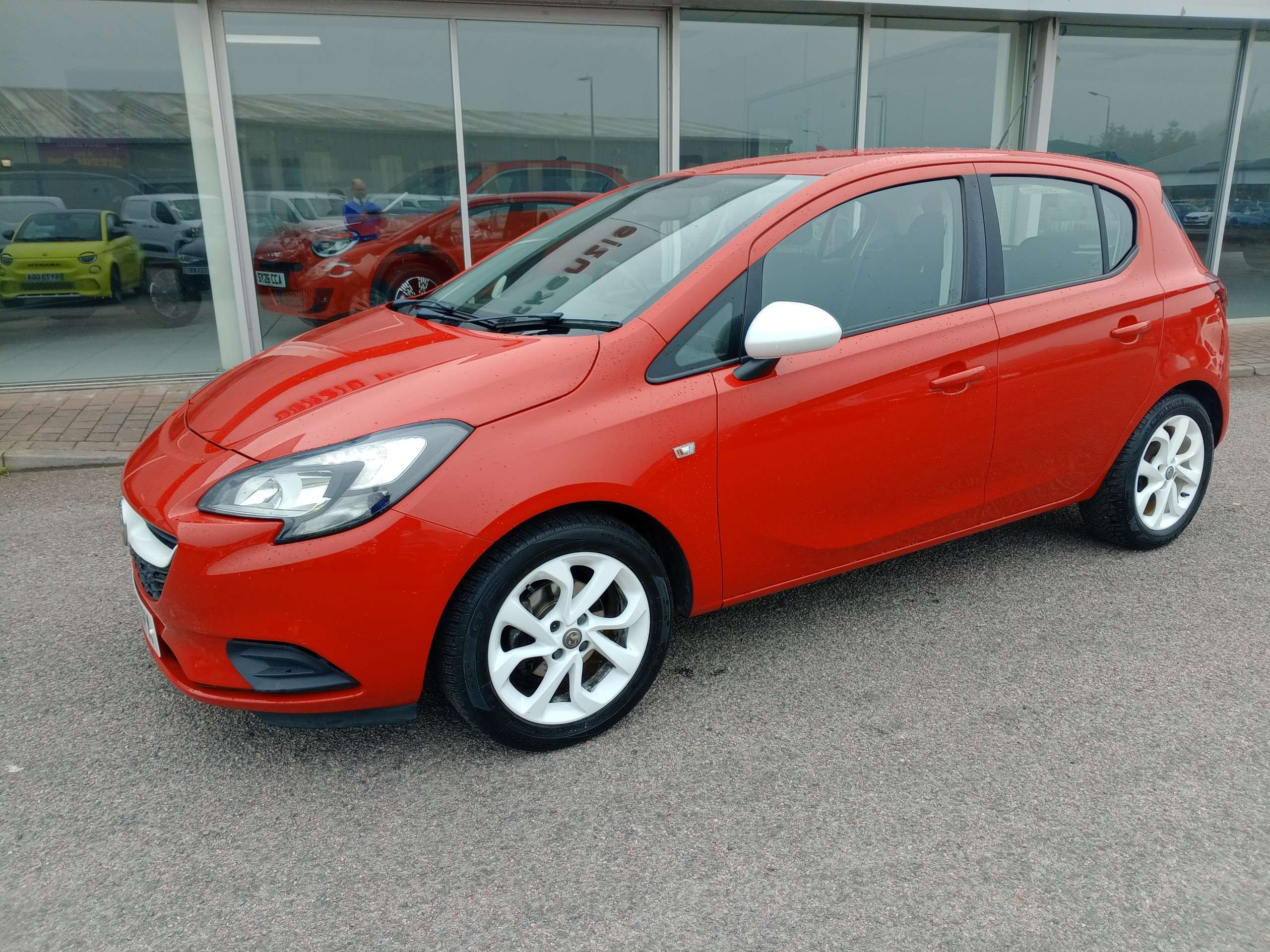 A 2015 VAUXHALL CORSA 1.2i Sting 5dr A 2015 VAUXHALL CORSA 1.2i Sting 5dr