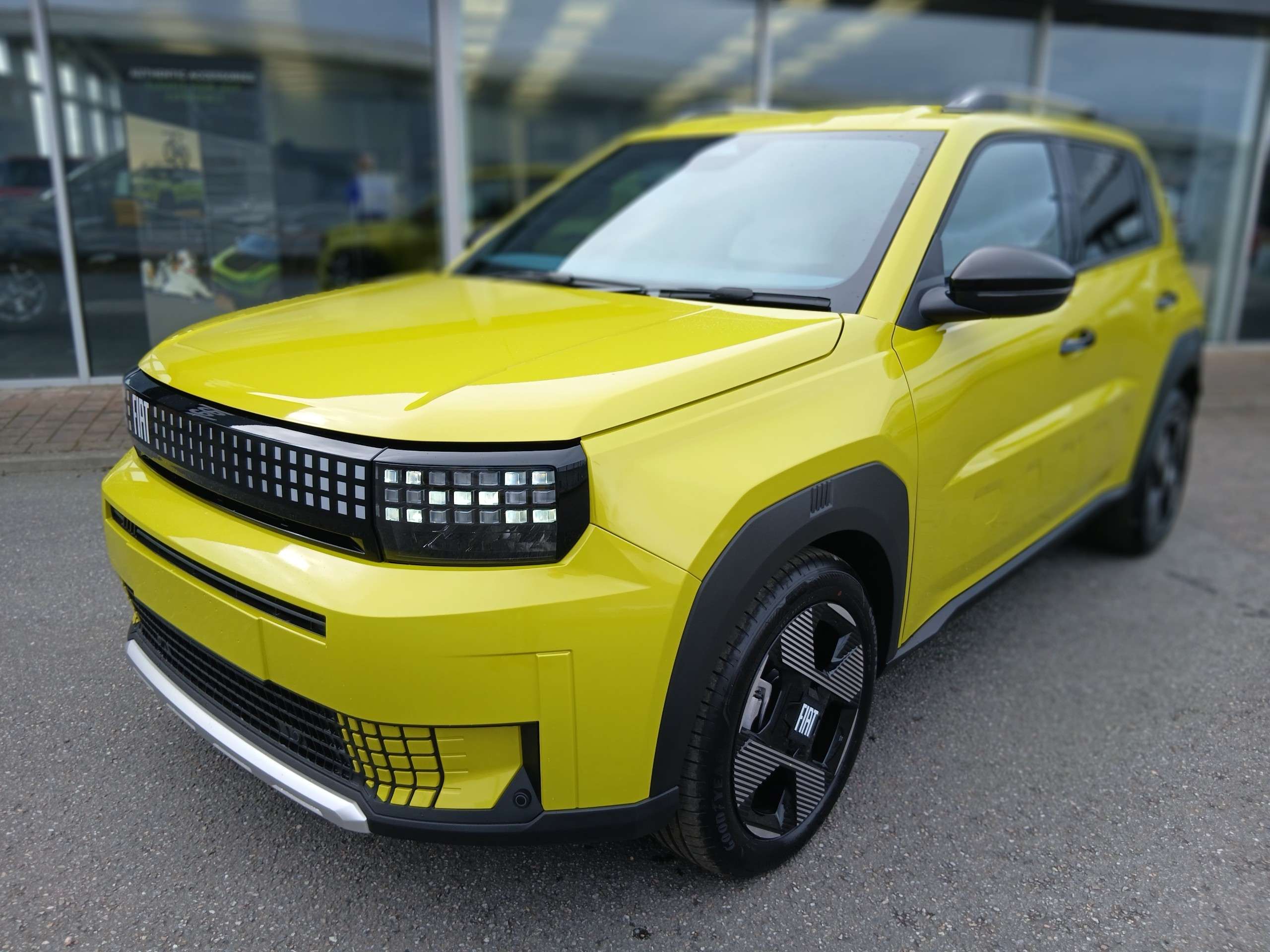 A 2026 FIAT GRAND PANDA La Prima Hybrid 100 hp Automatic 5 Dr A 2026 FIAT GRAND PANDA La Prima Hybrid 100 hp Automatic 5 Dr