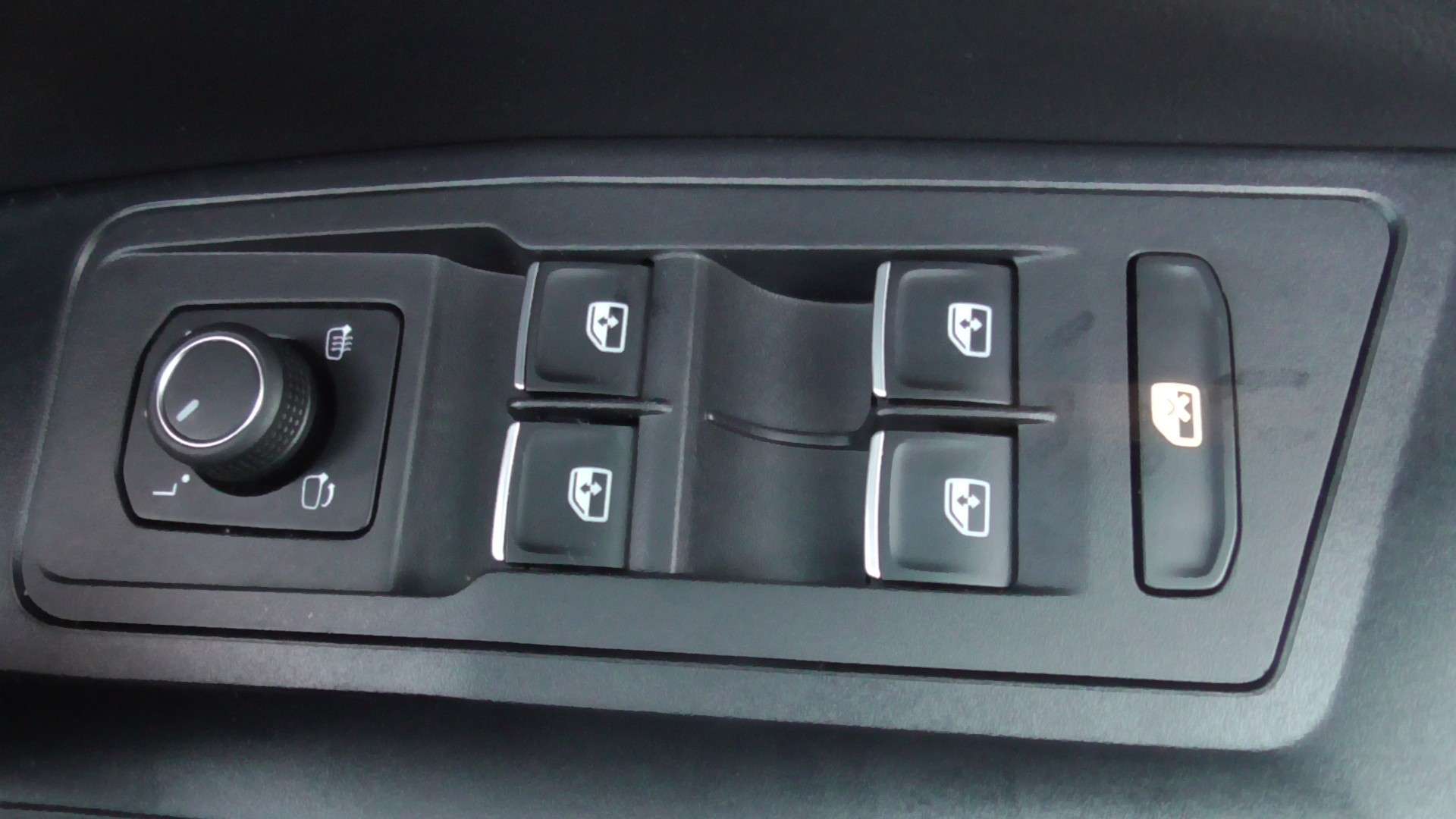 2023 VOLKSWAGEN T-ROC 2023 VOLKSWAGEN T-ROC