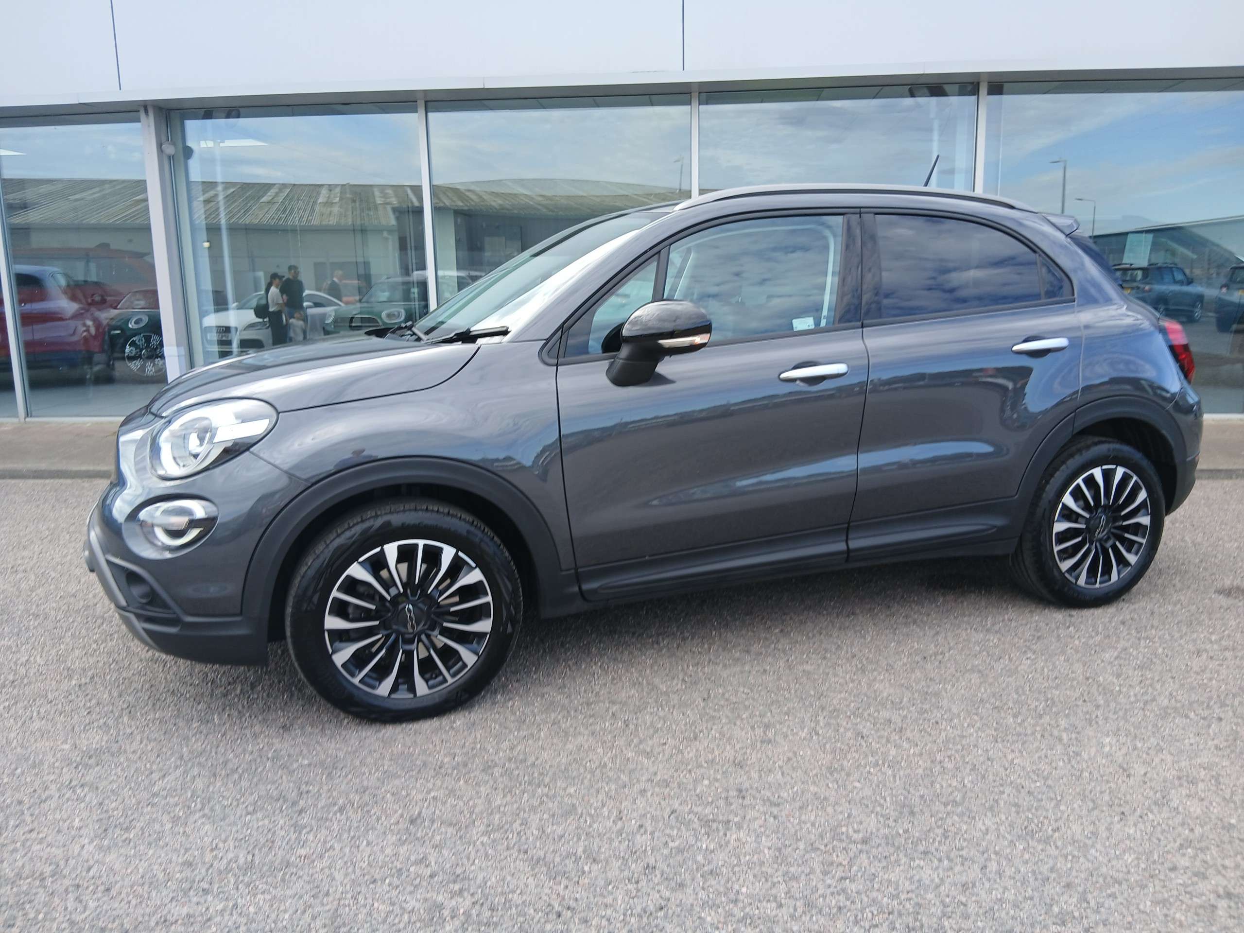 A 2023 FIAT 500X 1.5 FireFly Turbo MHEV Cross 5dr Automatic A 2023 FIAT 500X 1.5 FireFly Turbo MHEV Cross 5dr Automatic