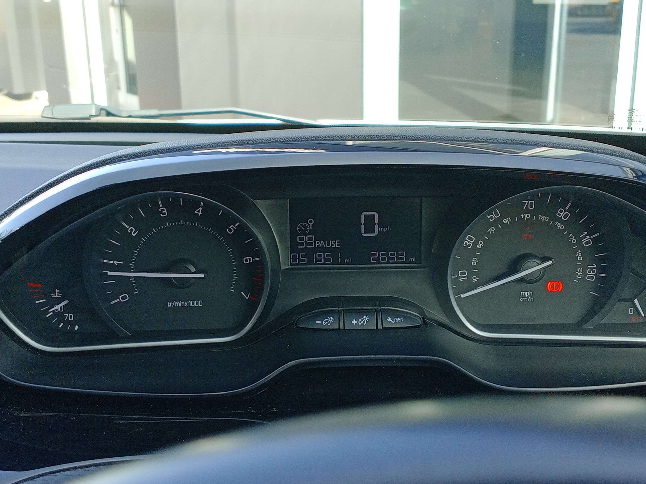 2016 PEUGEOT 208 2016 PEUGEOT 208