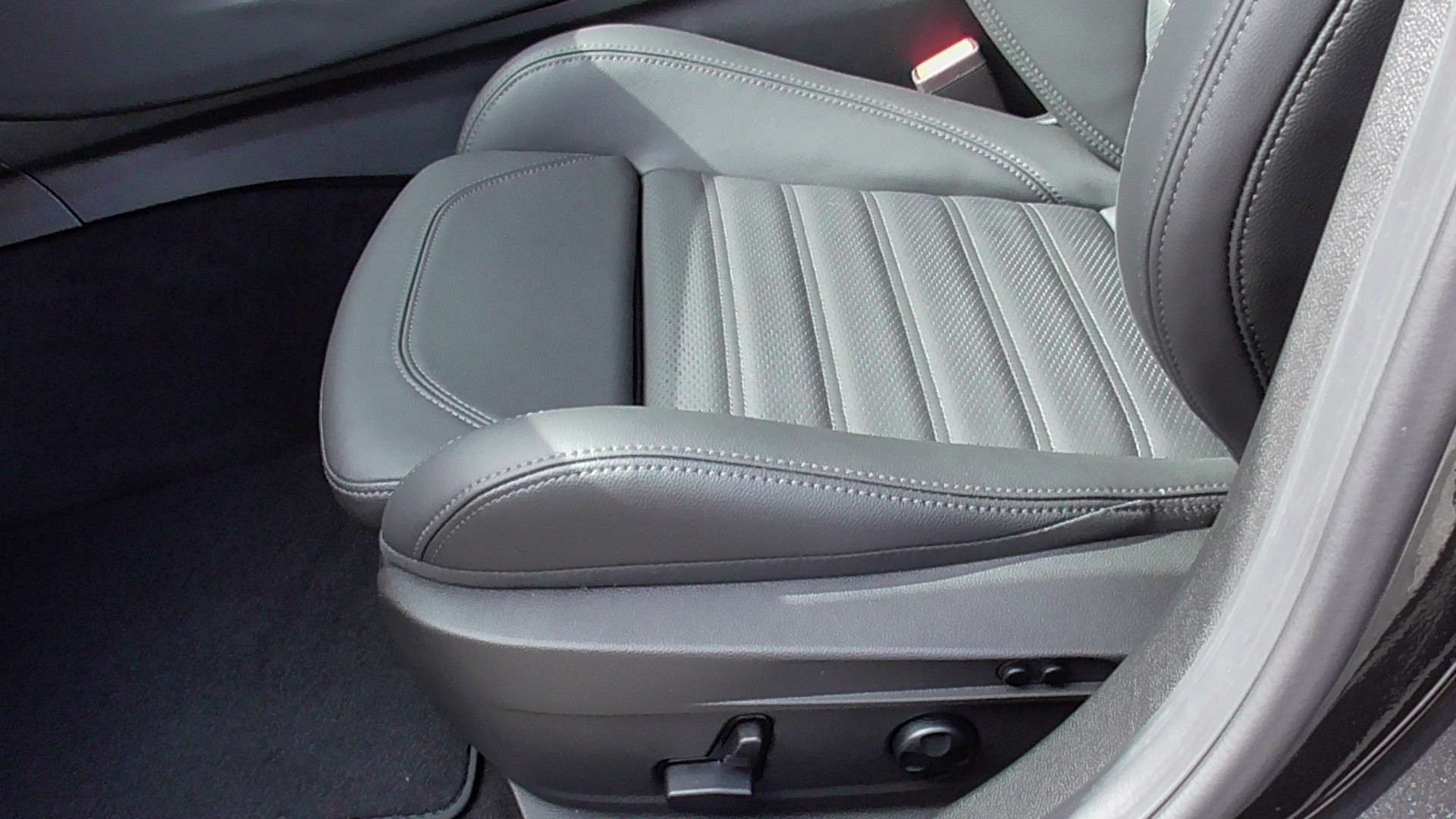 null ALFA ROMEO GIULIA null ALFA ROMEO GIULIA