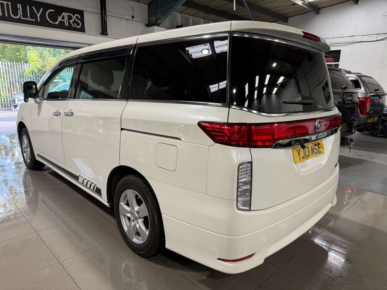 2013 NISSAN ELGRAND 2013 NISSAN ELGRAND