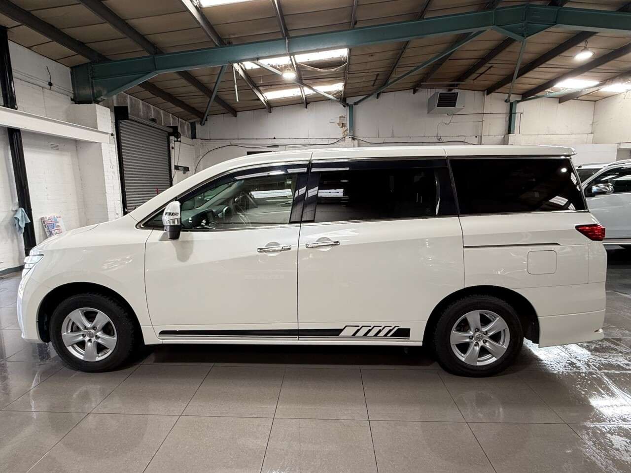 2013 NISSAN ELGRAND 2013 NISSAN ELGRAND