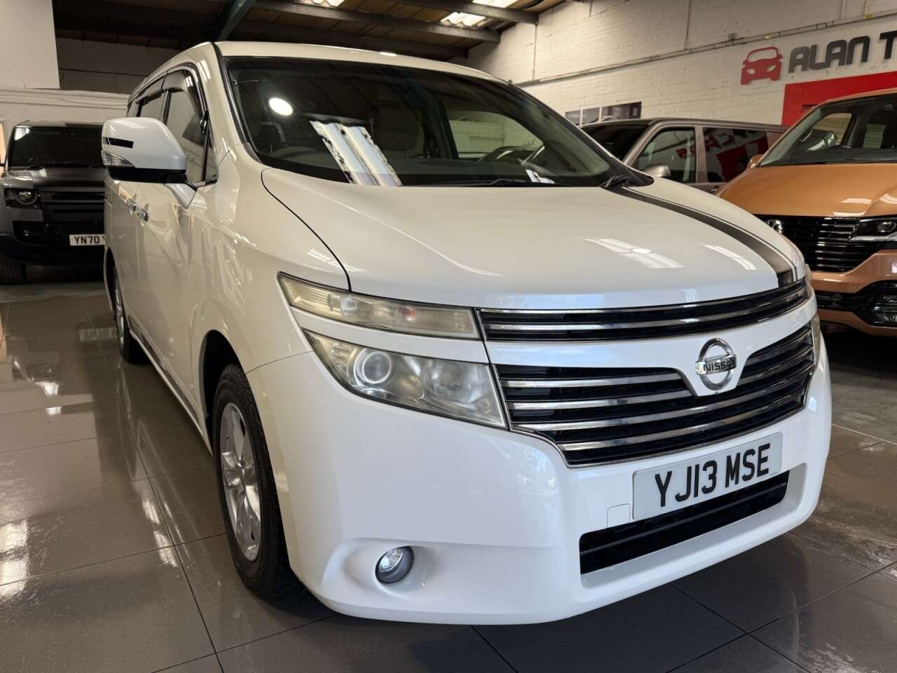 2013 NISSAN ELGRAND 2013 NISSAN ELGRAND