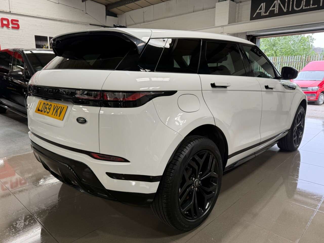 2020 LAND ROVER RANGE ROVER EVOQUE 2020 LAND ROVER RANGE ROVER EVOQUE