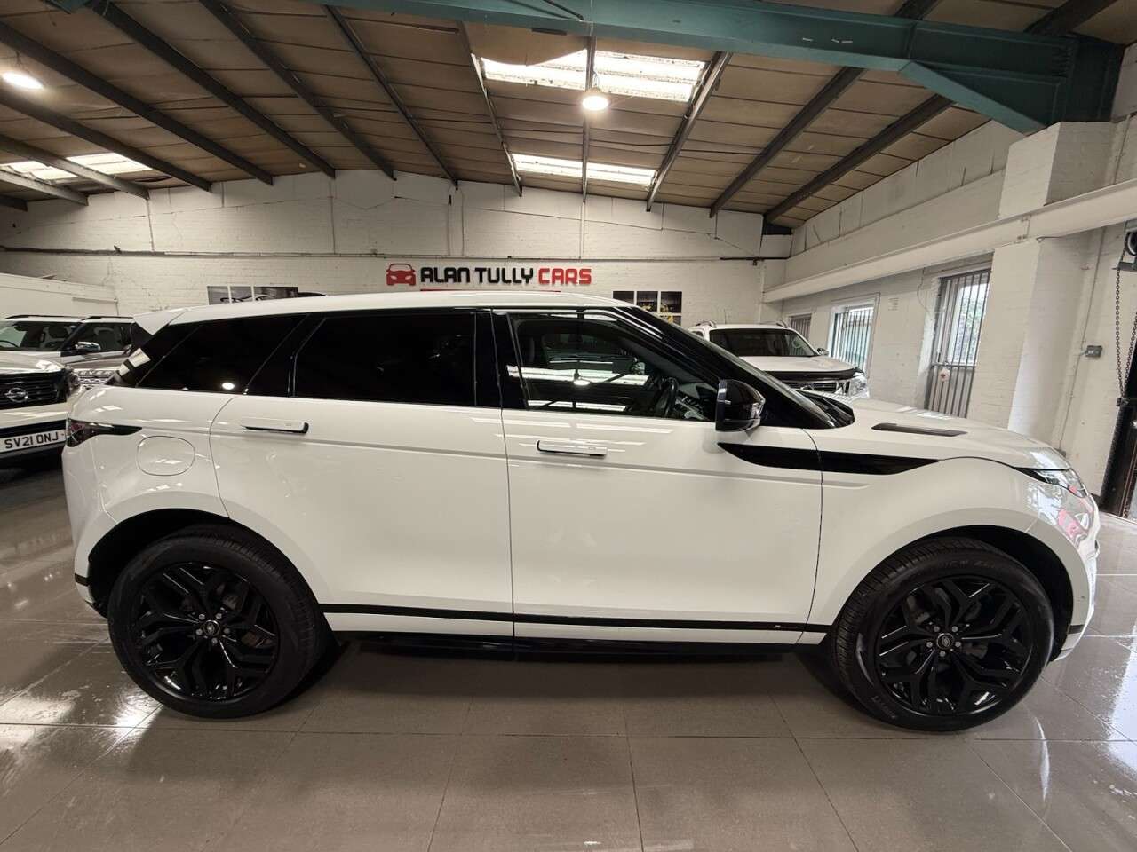 2020 LAND ROVER RANGE ROVER EVOQUE 2020 LAND ROVER RANGE ROVER EVOQUE