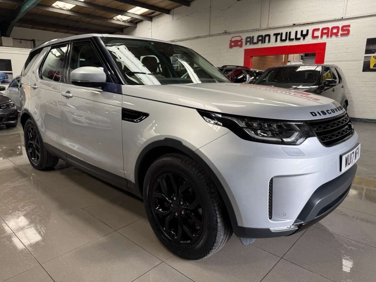 Check out this Land Rover Discovery 2017 Diesel Automatic
