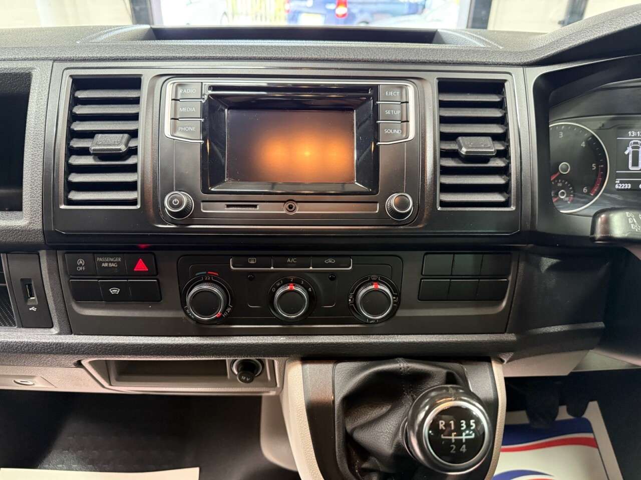 2017 VOLKSWAGEN TRANSPORTER 2017 VOLKSWAGEN TRANSPORTER