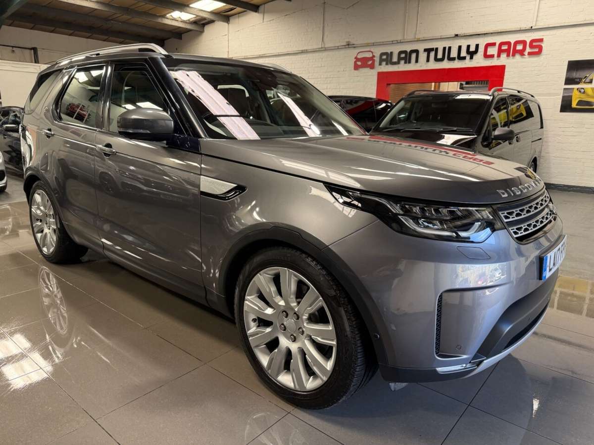 Check out this Land Rover Discovery 2017 Diesel Automatic