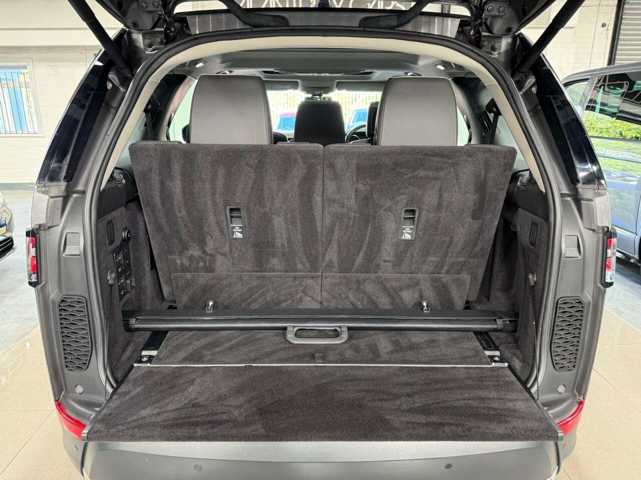 2017 LAND ROVER DISCOVERY 2017 LAND ROVER DISCOVERY