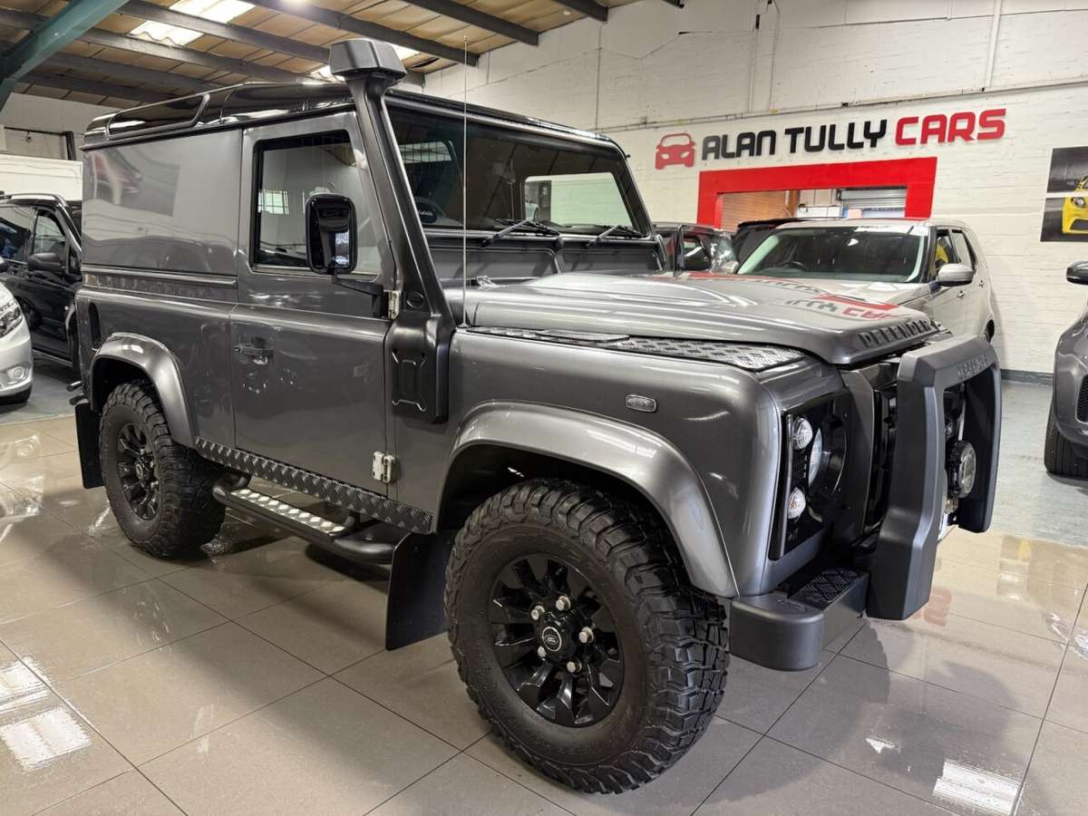 Check out this Land Rover Defender 2015 Diesel Manual