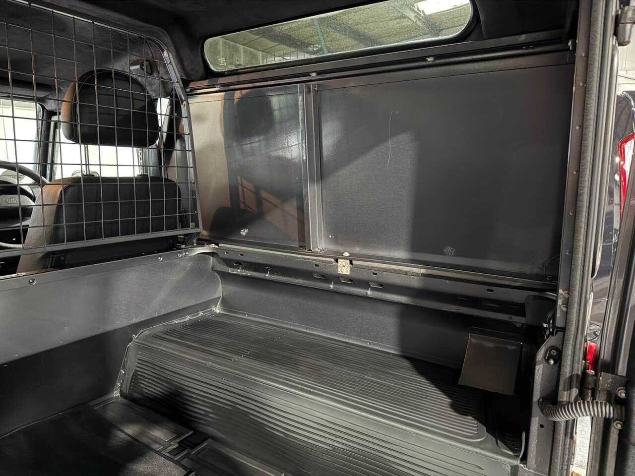 2015 LAND ROVER DEFENDER 2015 LAND ROVER DEFENDER