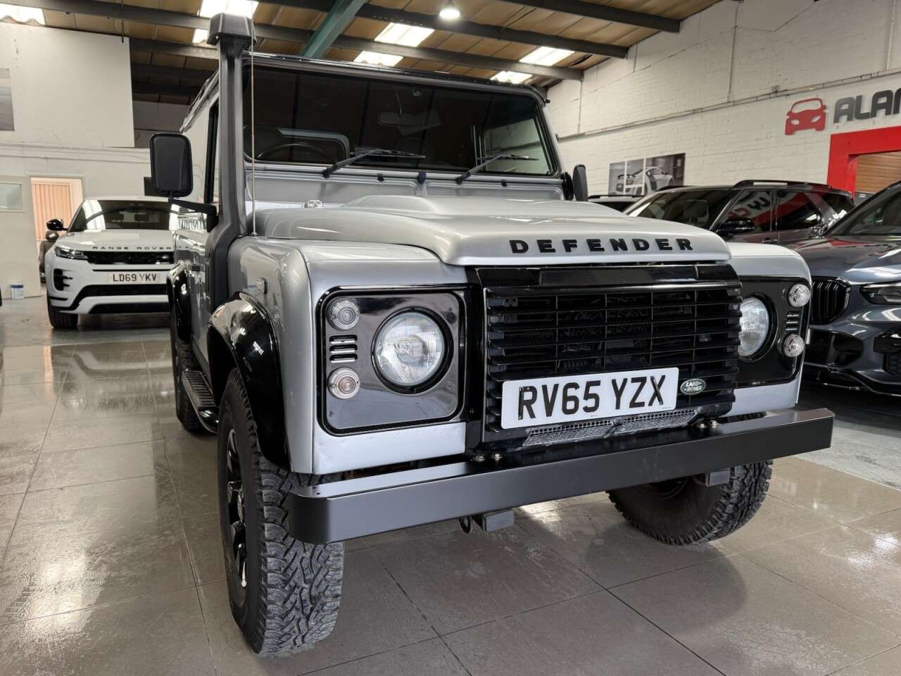 2015 LAND ROVER DEFENDER 2015 LAND ROVER DEFENDER