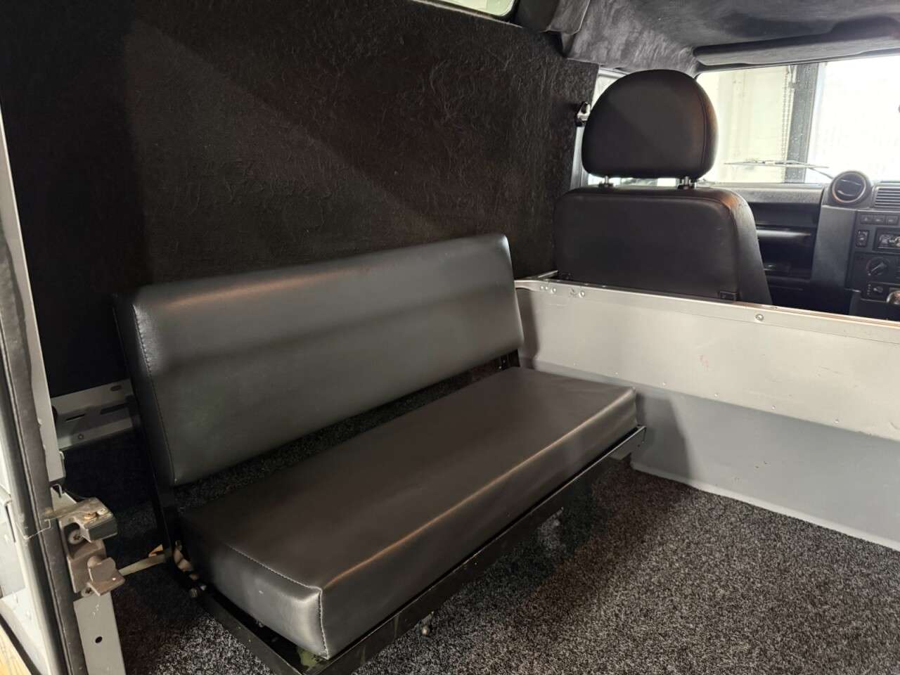 2015 LAND ROVER DEFENDER 2015 LAND ROVER DEFENDER