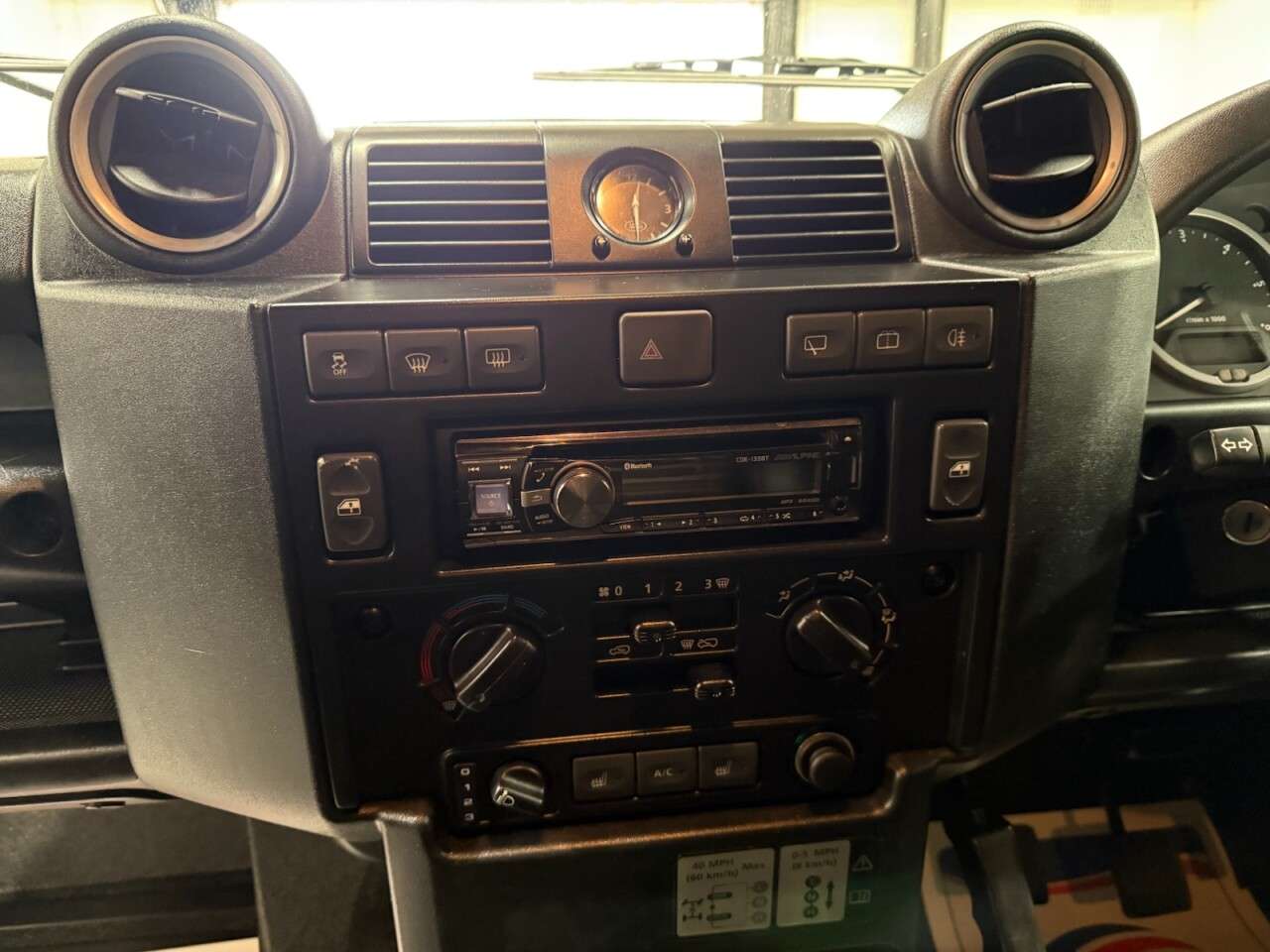 2015 LAND ROVER DEFENDER 2015 LAND ROVER DEFENDER