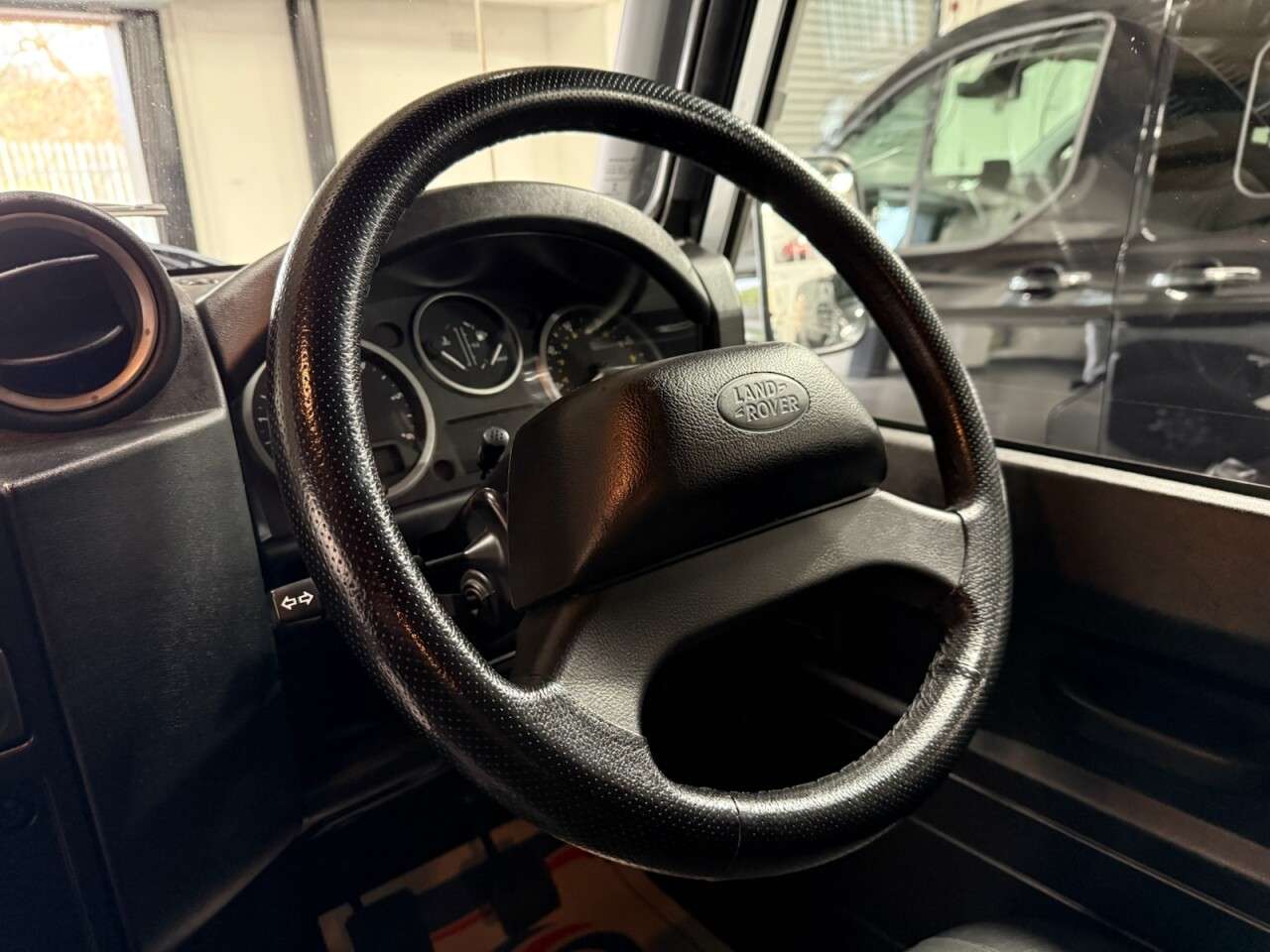 2015 LAND ROVER DEFENDER 2015 LAND ROVER DEFENDER