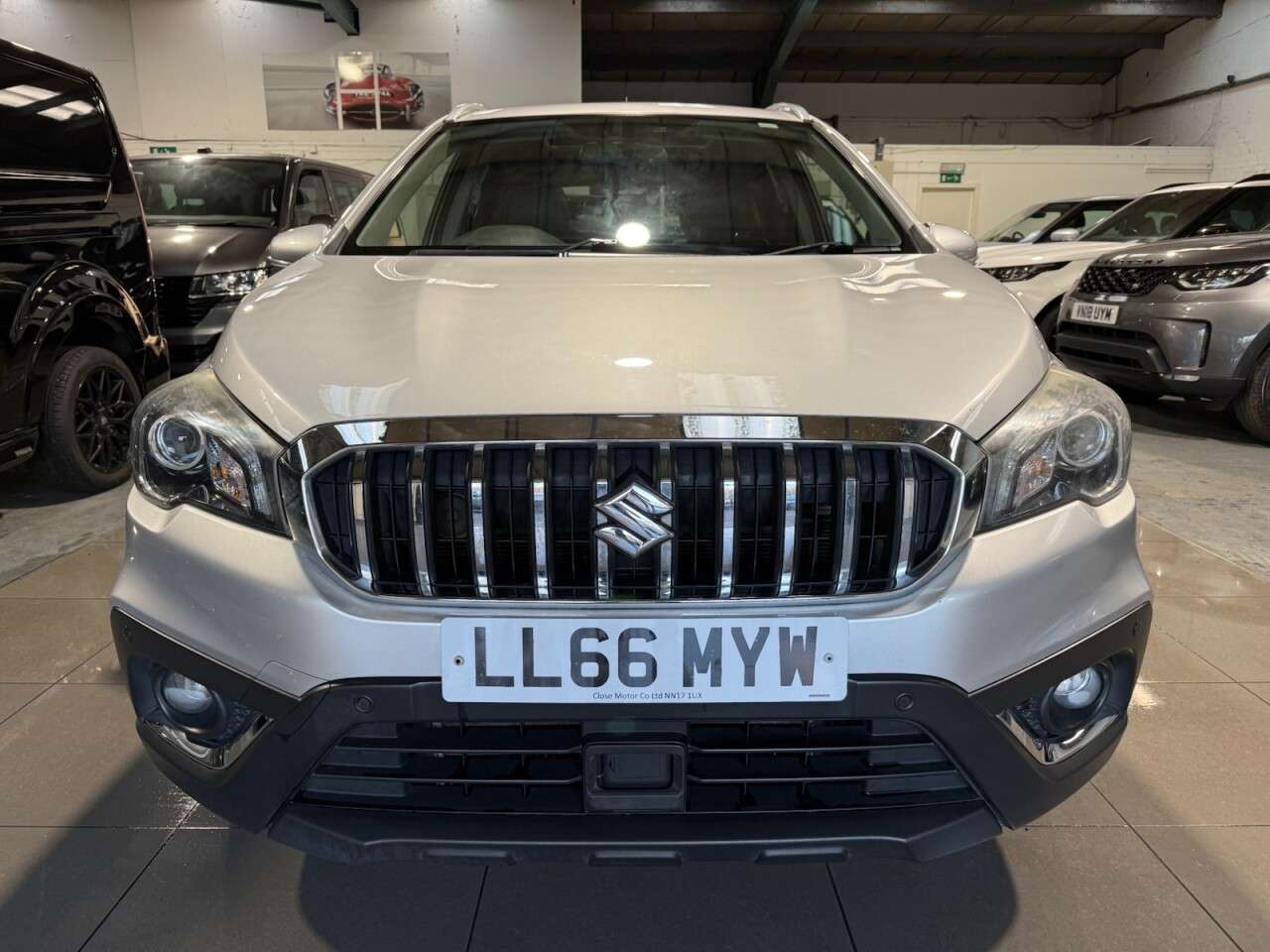 A 2016 SUZUKI SX4 S-CROSS 1.4 Boosterjet SZ5 SUV 5dr Petrol Auto ALLGRIP Euro 6 (s/s) (140 ps) A 2016 SUZUKI SX4 S-CROSS 1.4 Boosterjet SZ5 SUV 5dr Petrol Auto ALLGRIP Euro 6 (s/s) (140 ps)