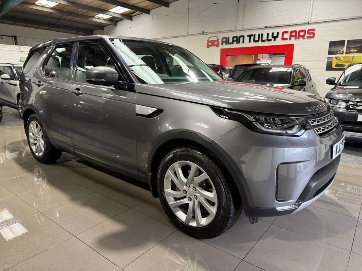 Check out this Land Rover Discovery 2017 Diesel Automatic